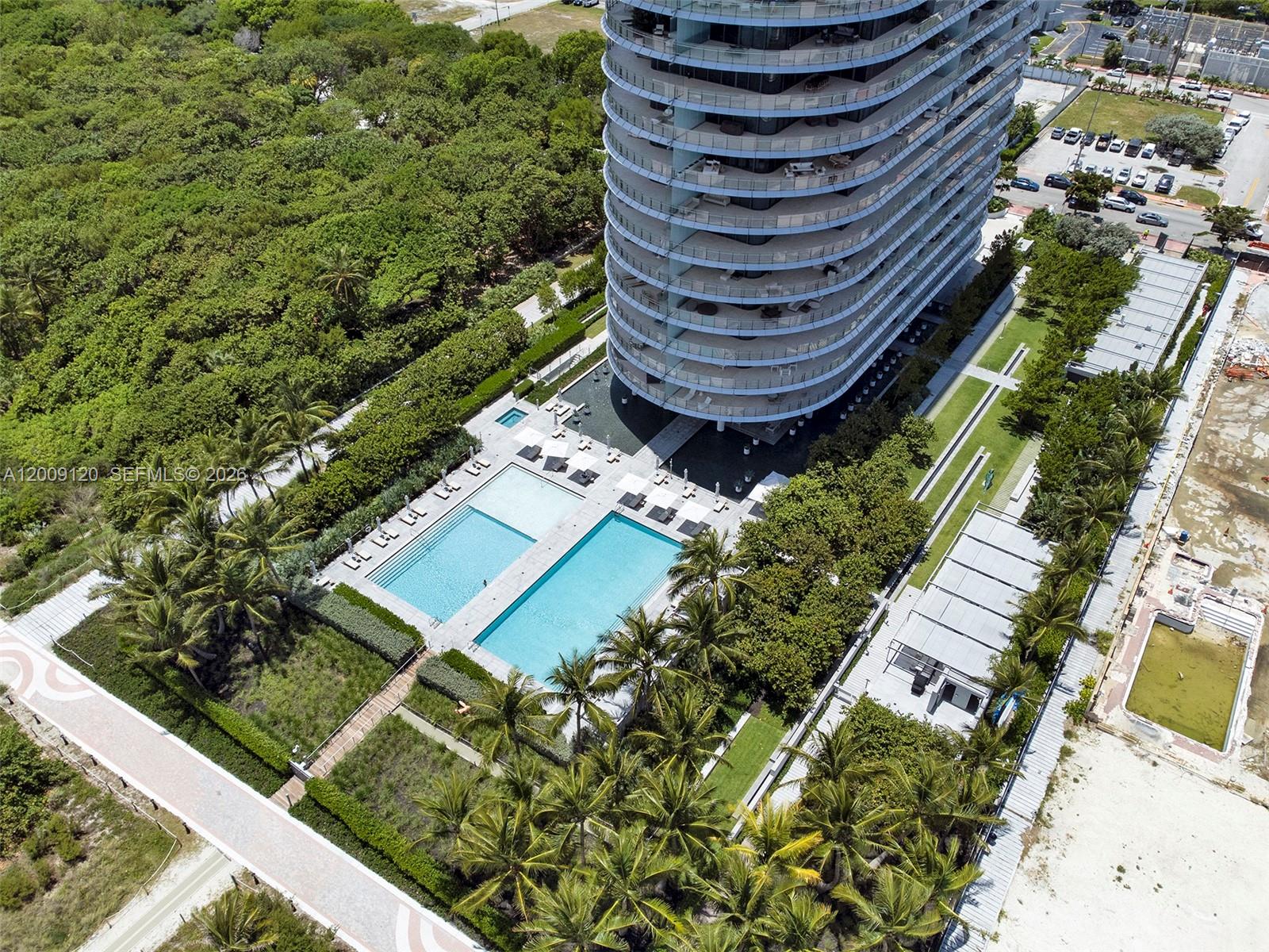 8701 Collins Ave # 304