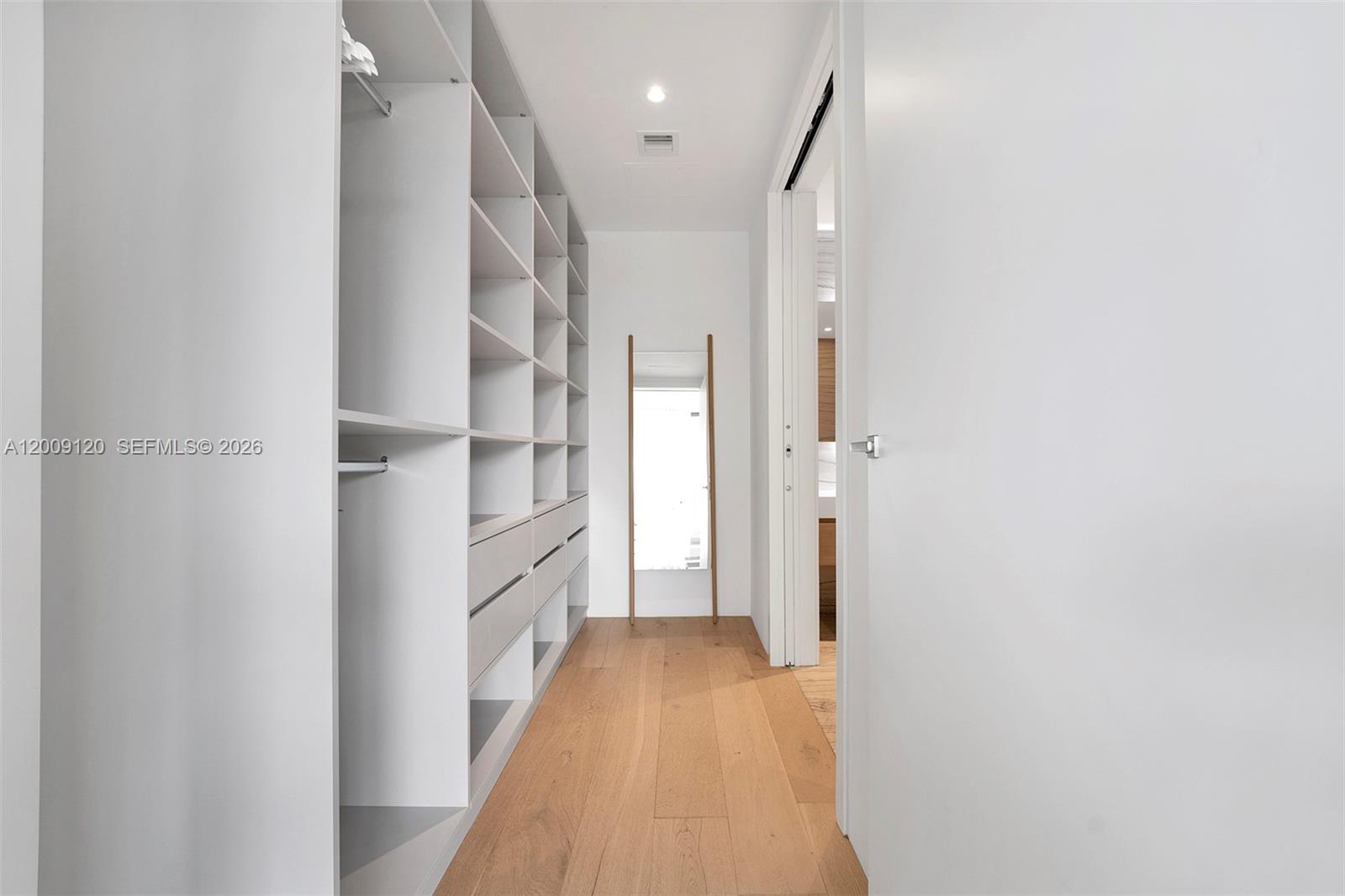 8701 Collins Ave # 304