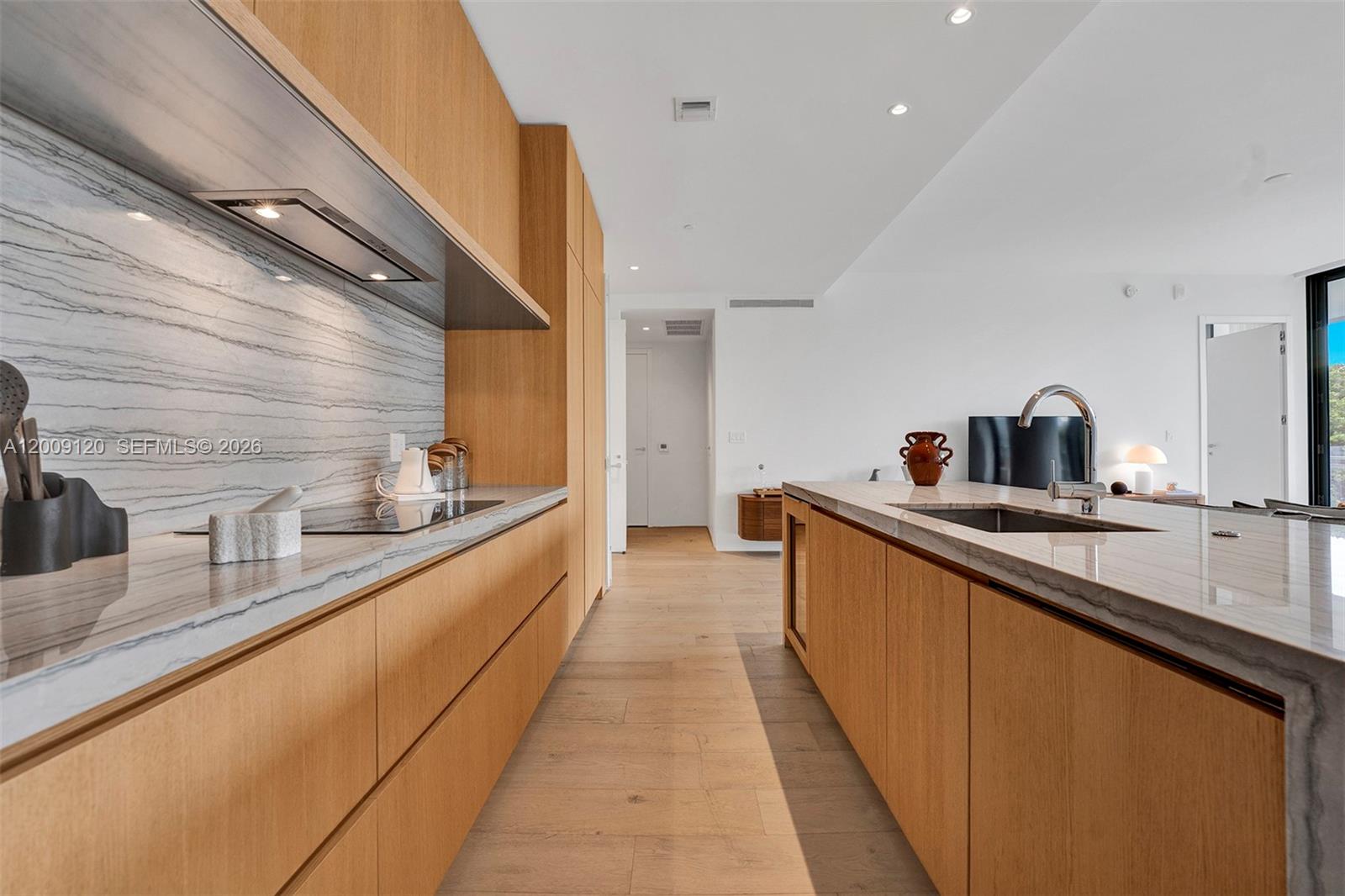8701 Collins Ave # 304