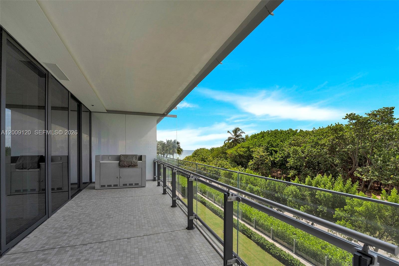 8701 Collins Ave # 304