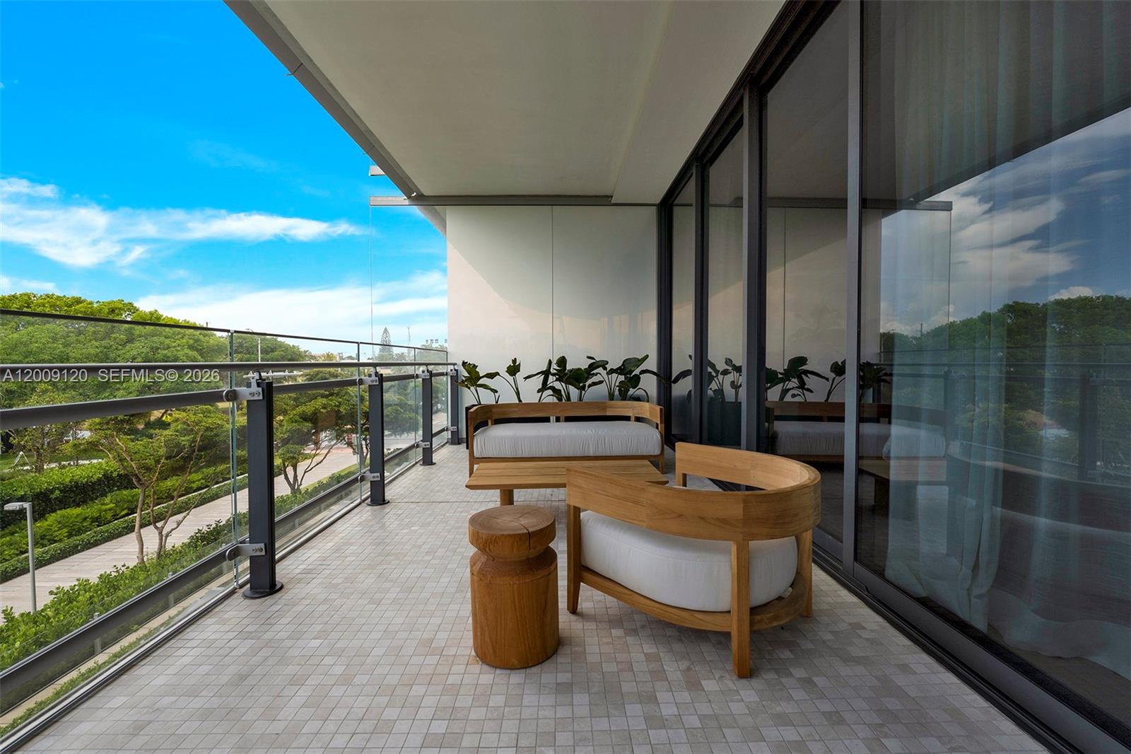 8701 Collins Ave # 304