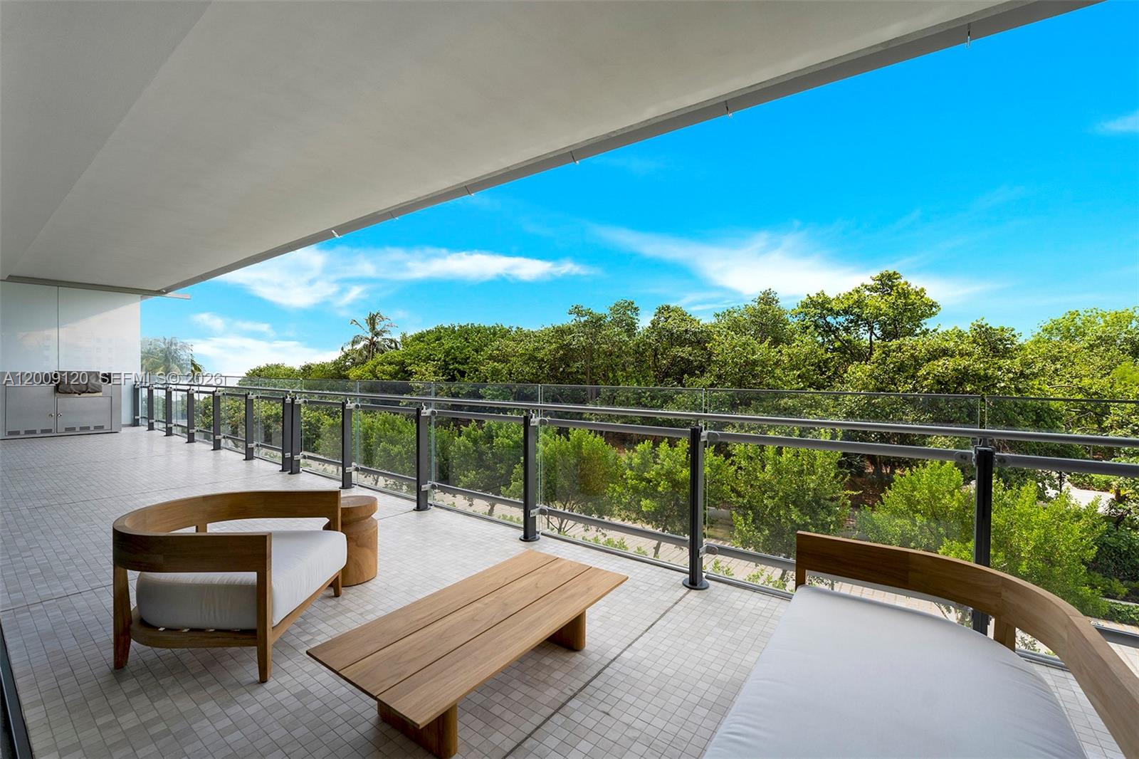 8701 Collins Ave # 304