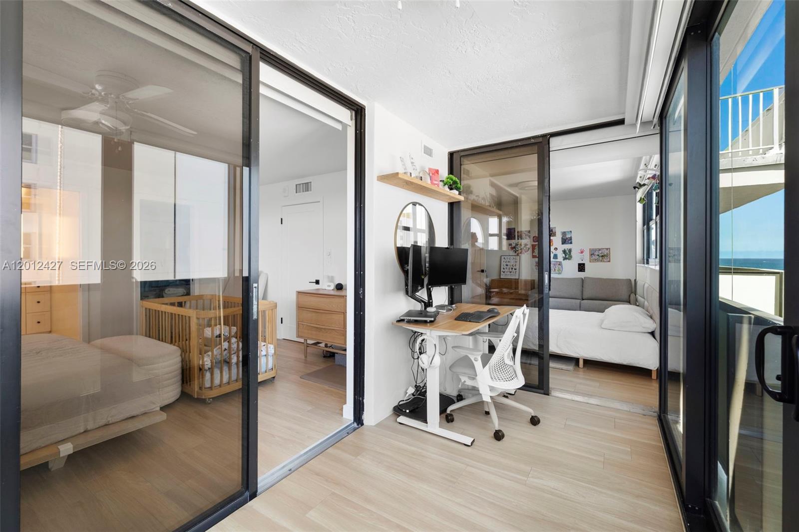 1621 Collins Ave Unit: PH1002