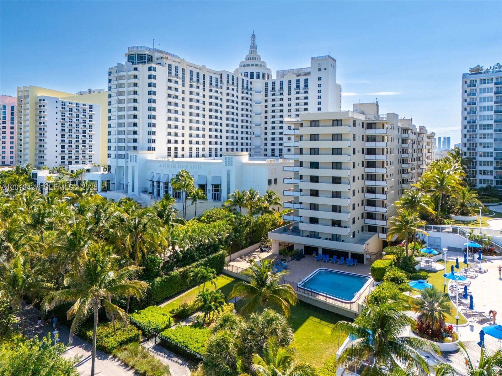 1621 Collins Ave Unit: PH1002