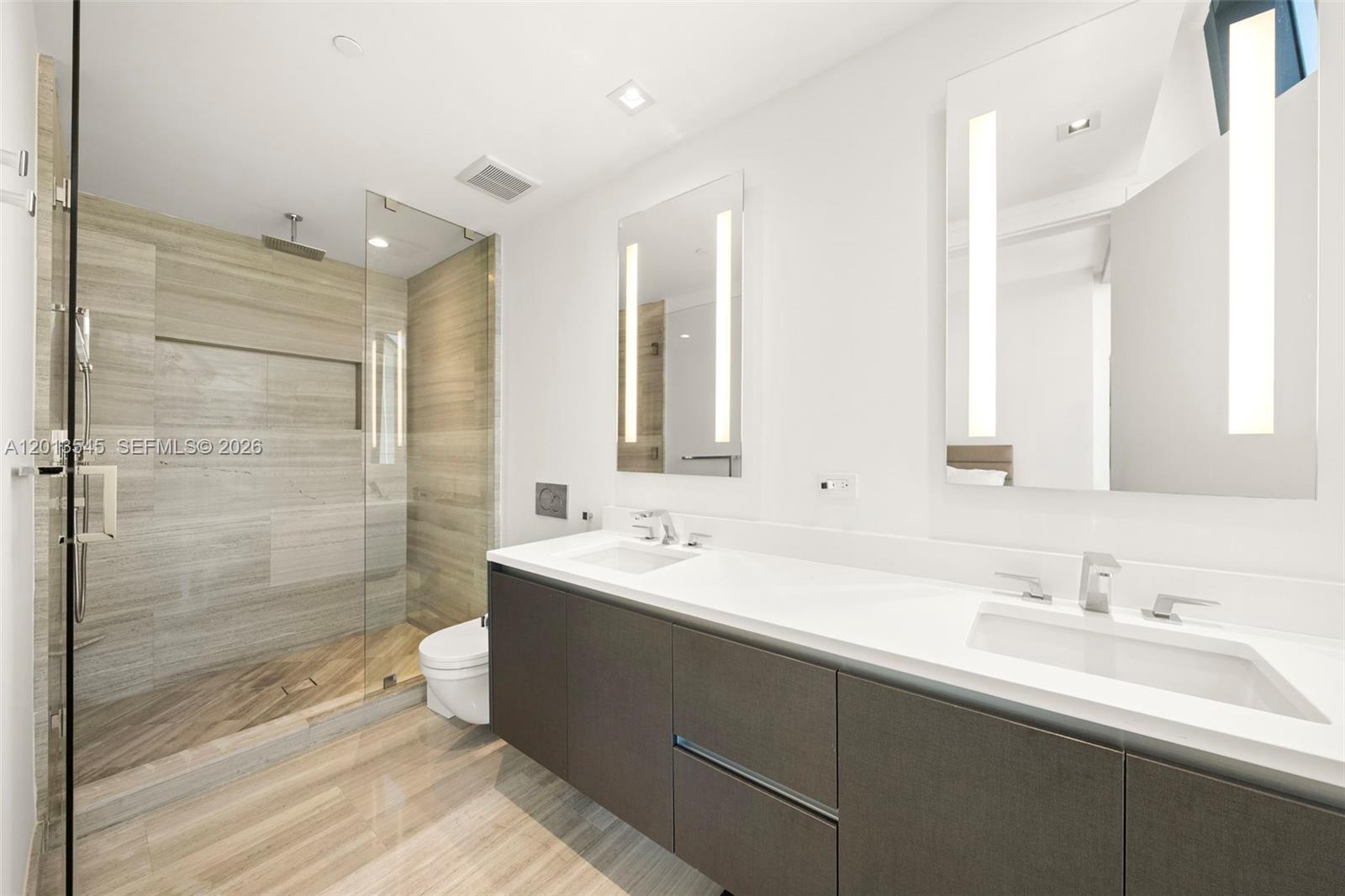 1451 Brickell Ave # 4103