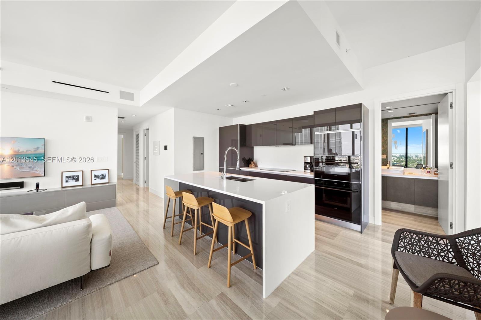 1451 Brickell Ave # 4103
