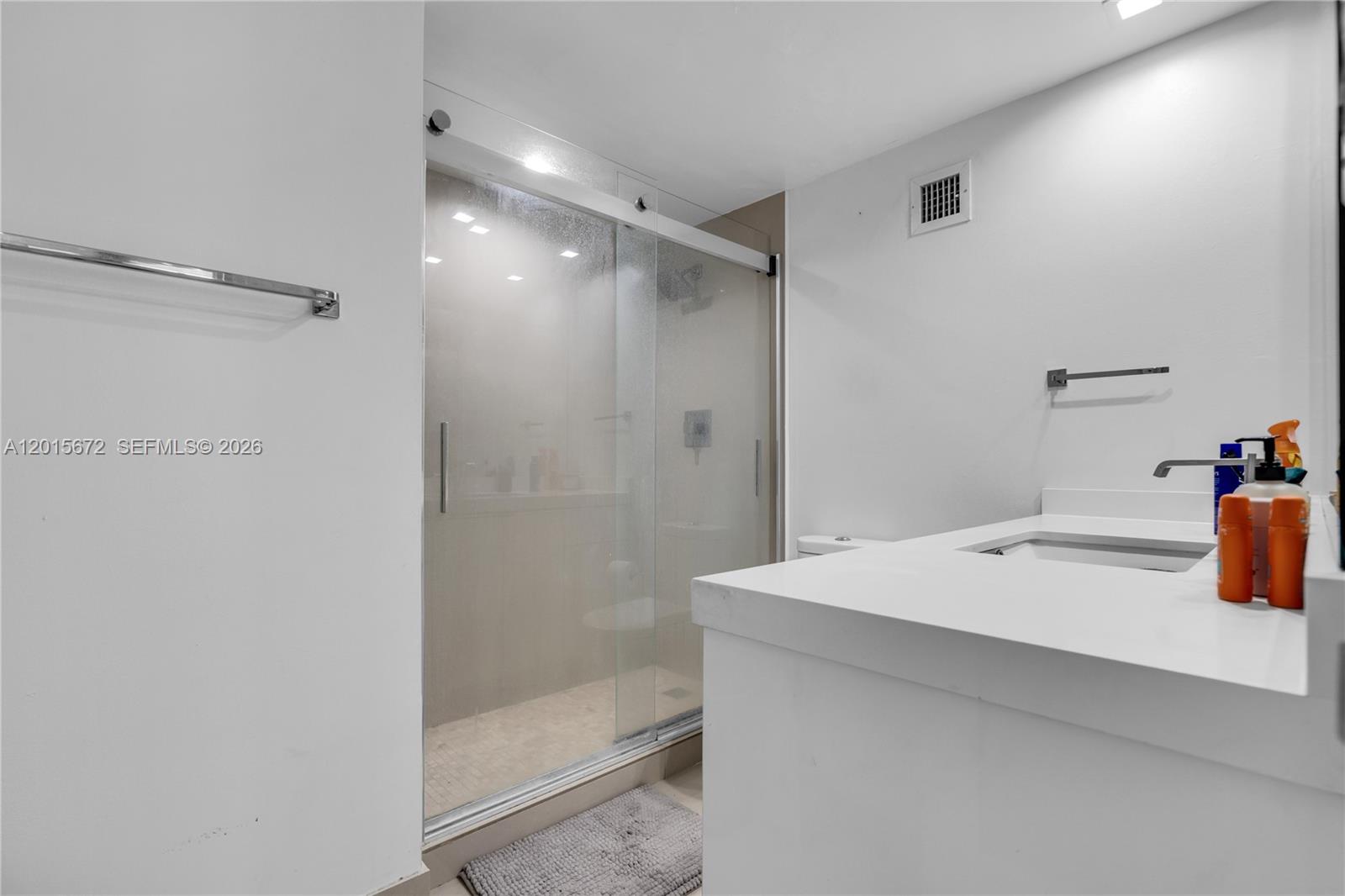 1200 West Ave # 420