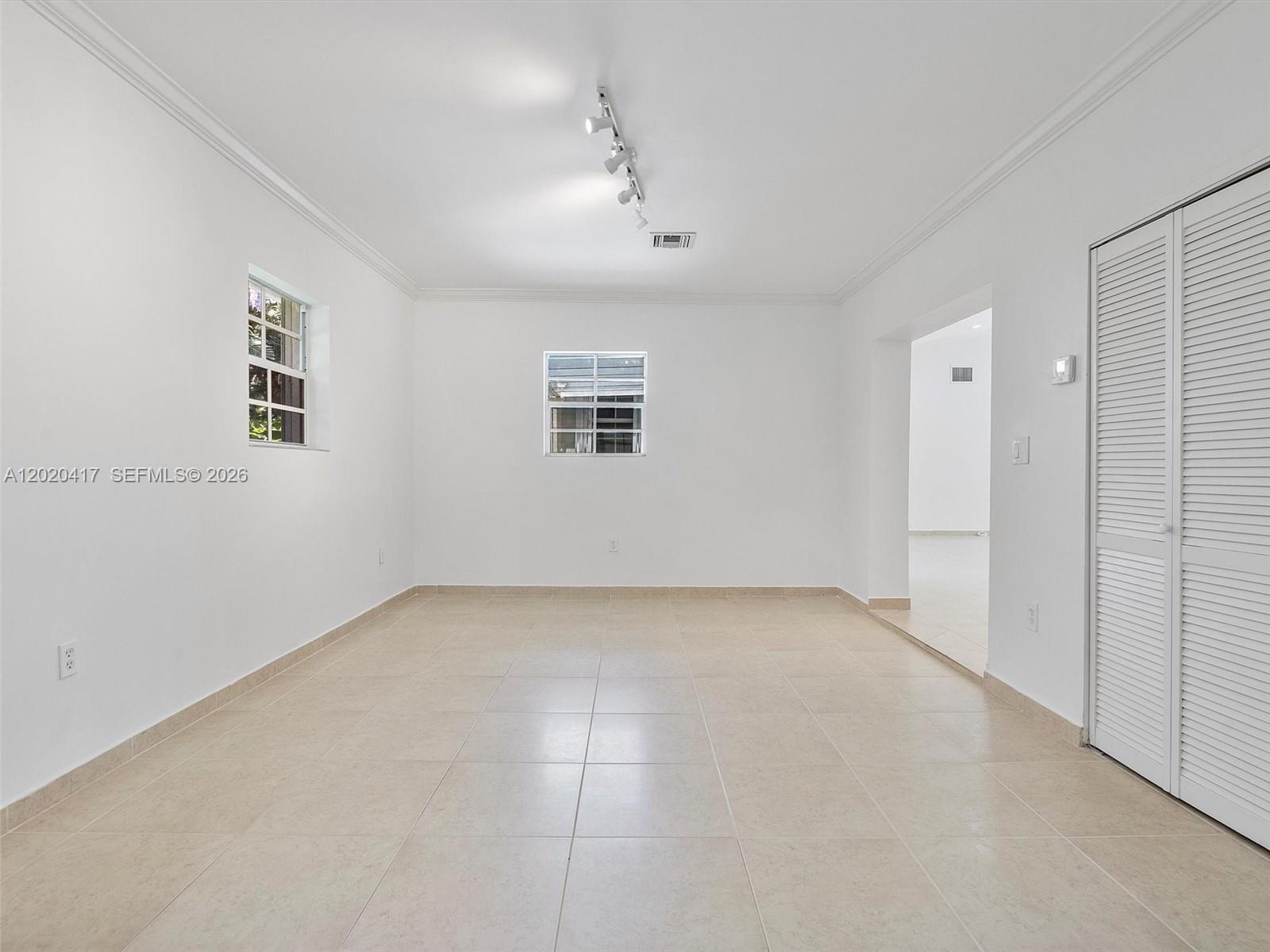 731 Sistina AV # 0
