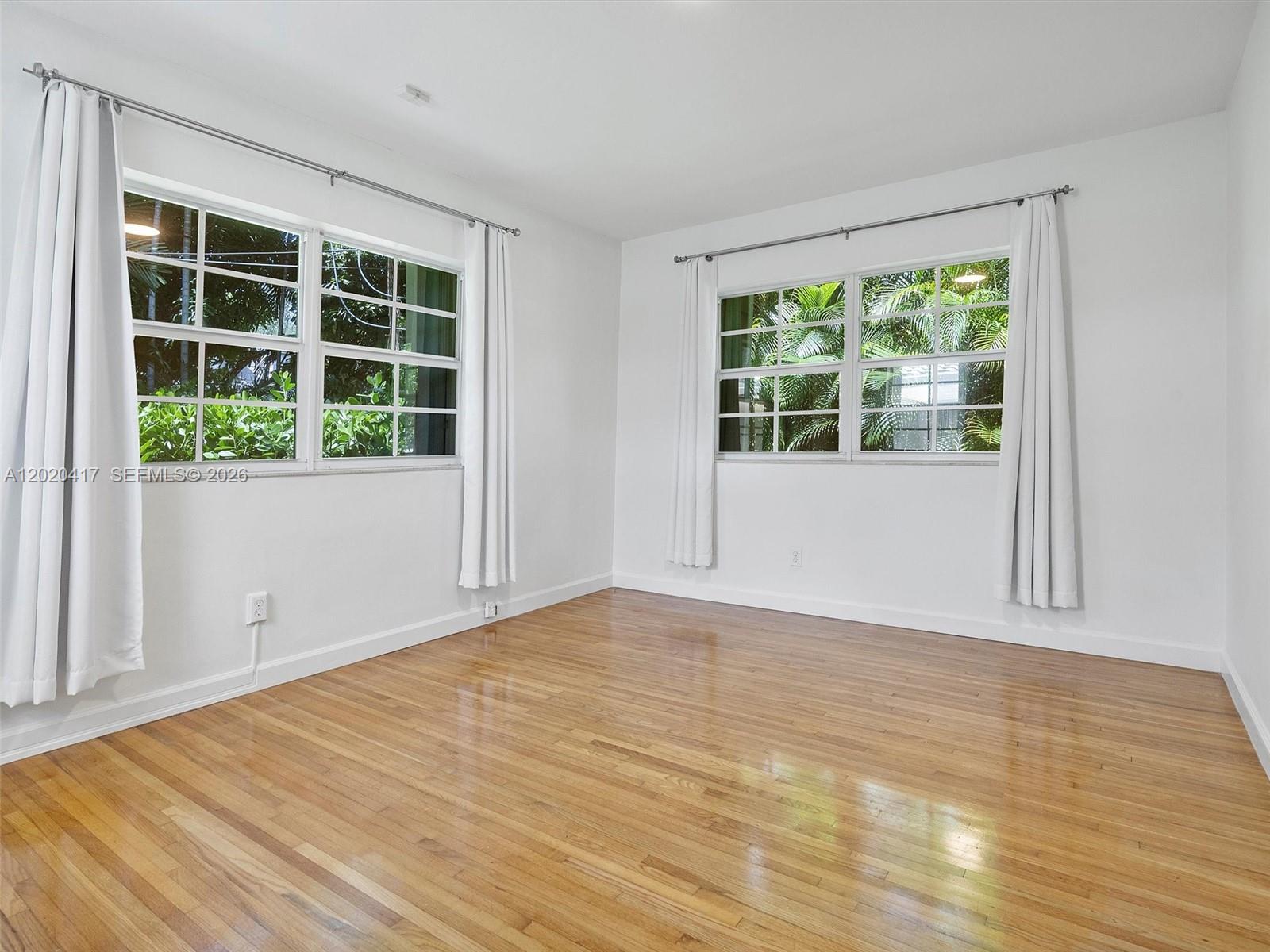 731 Sistina AV # 0