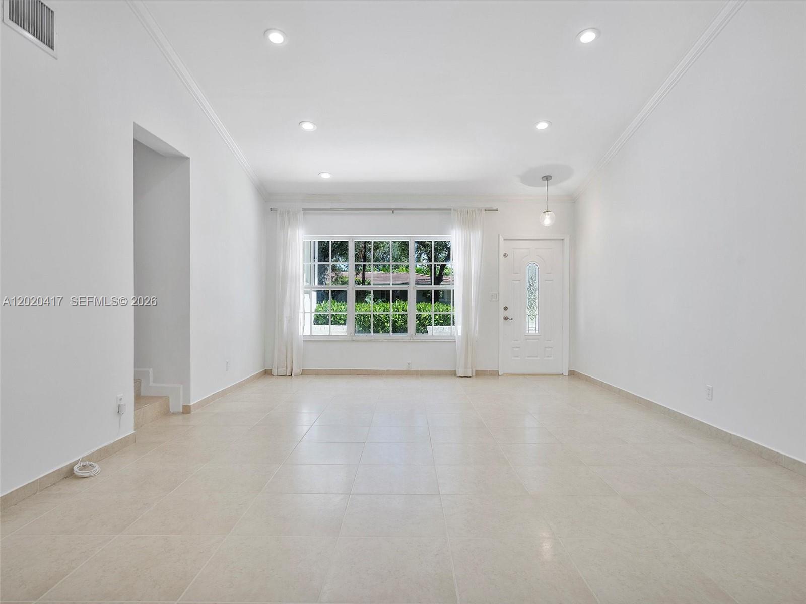 731 Sistina AV # 0