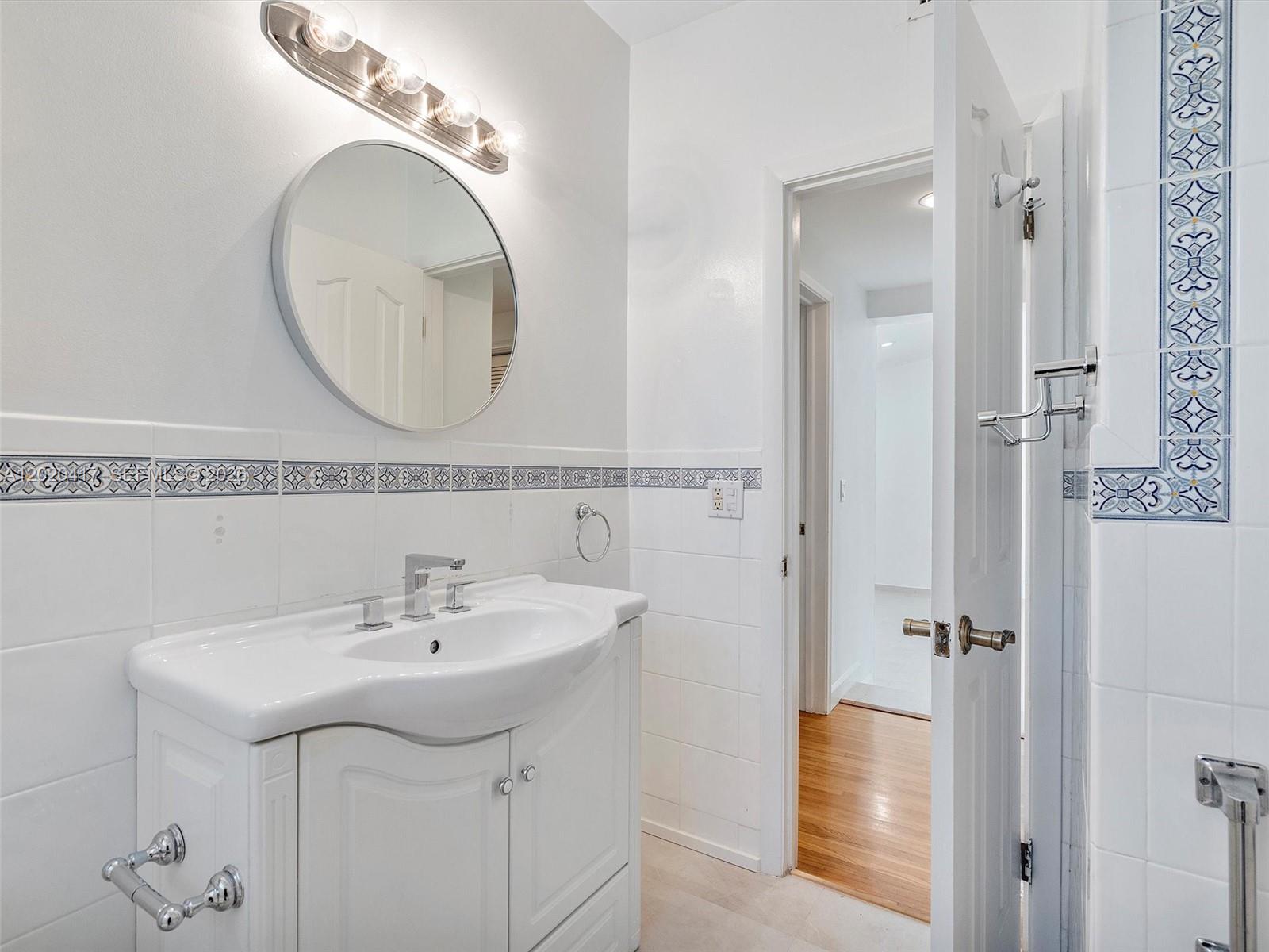 731 Sistina AV # 0