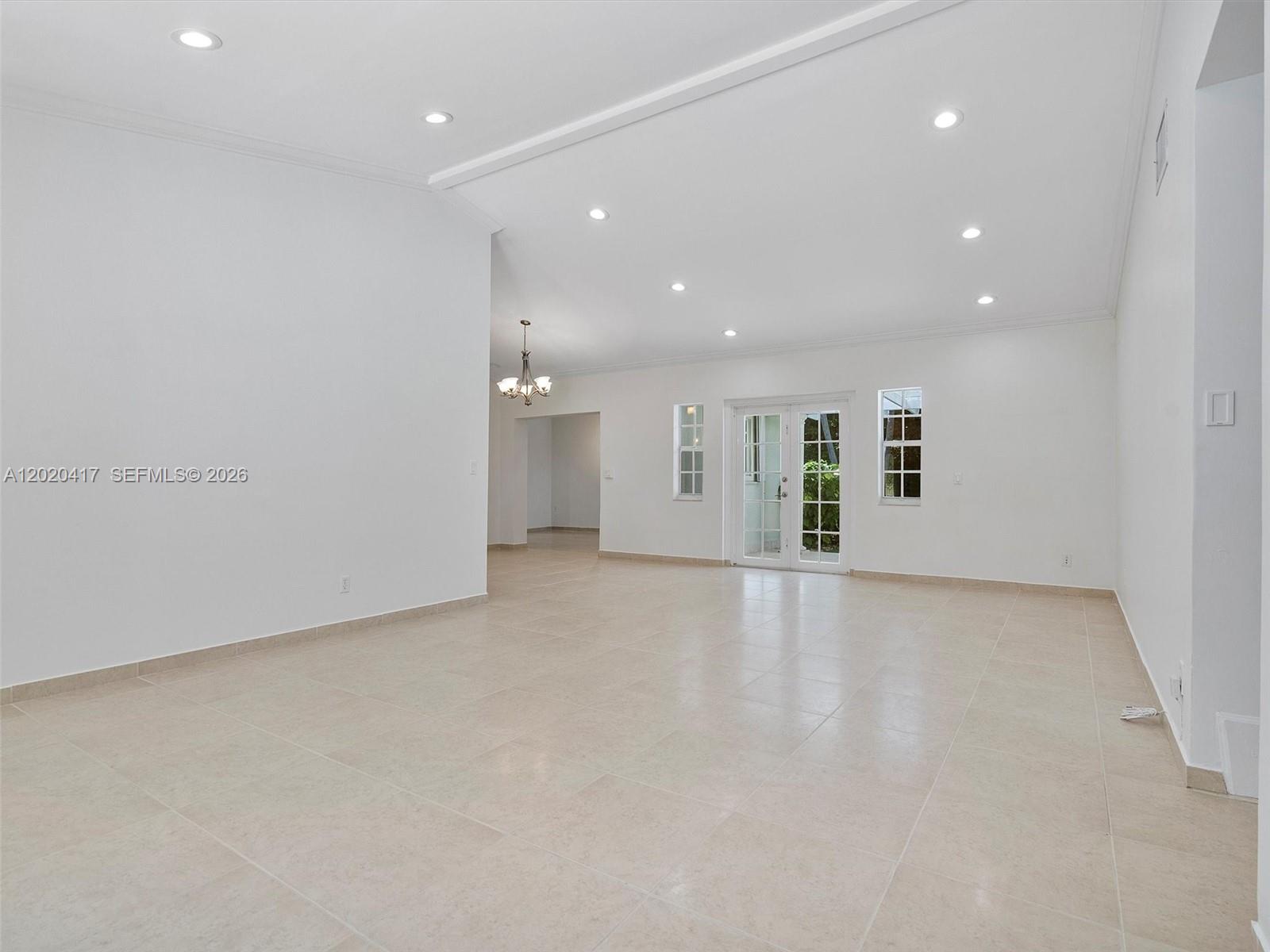 731 Sistina AV # 0