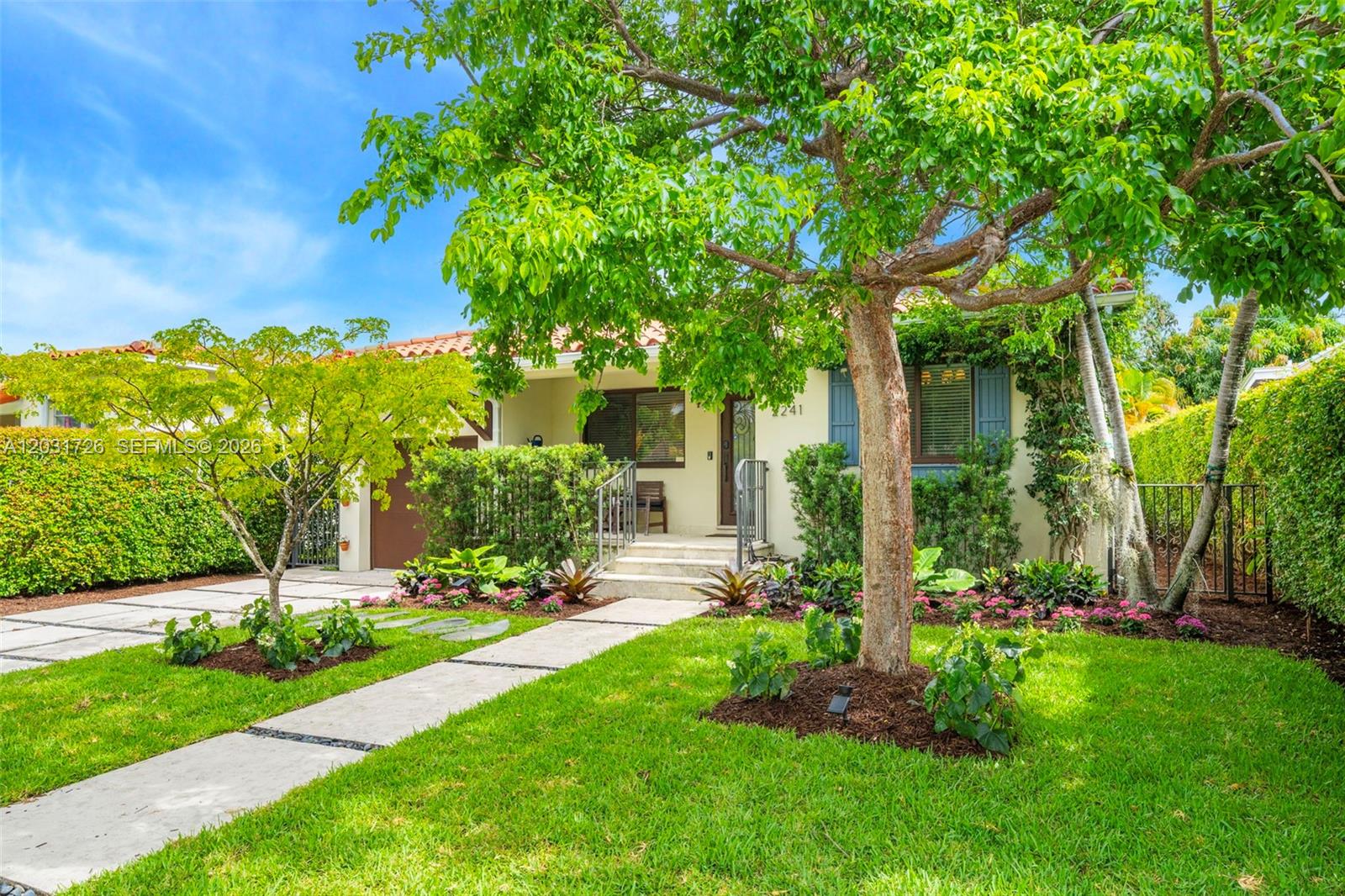 2241 SW 25th Ter