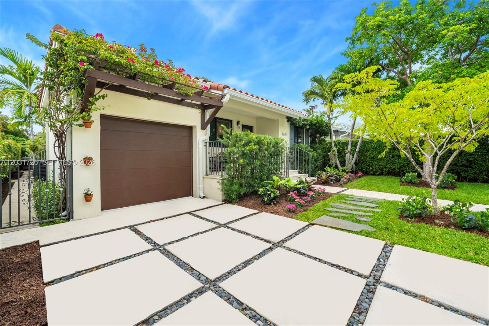 2241 SW 25th Ter