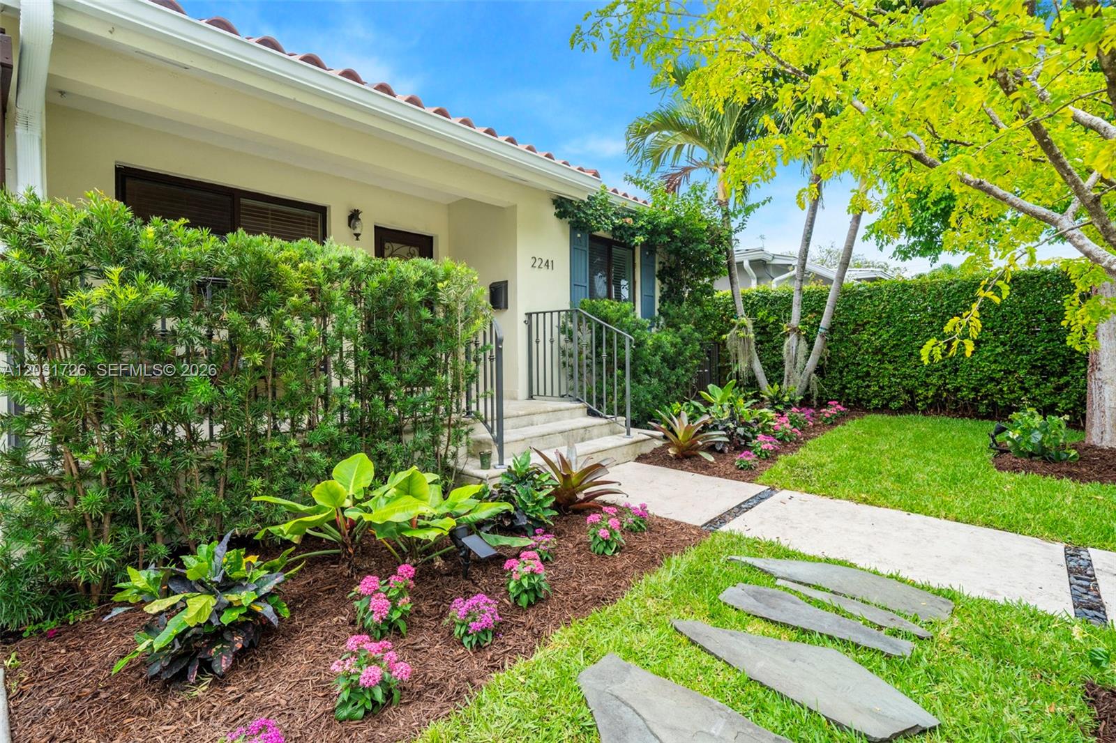 2241 SW 25th Ter