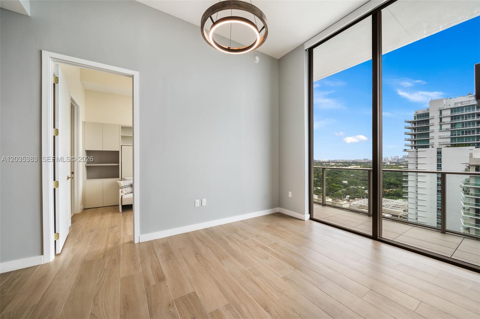 2655 S bayshore drive # 1906