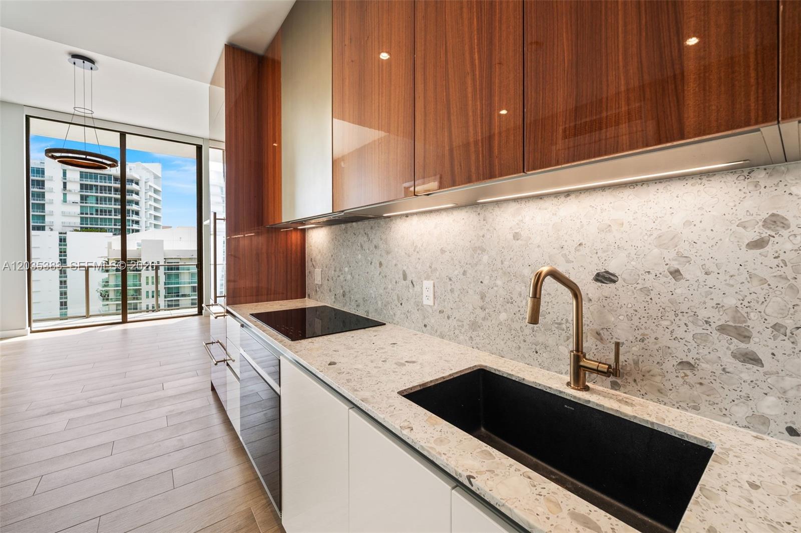 2655 S bayshore drive # 1906