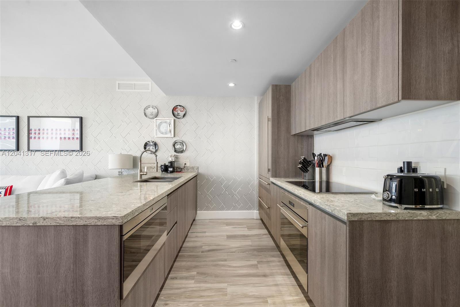 801 S Miami Ave Unit: 1604