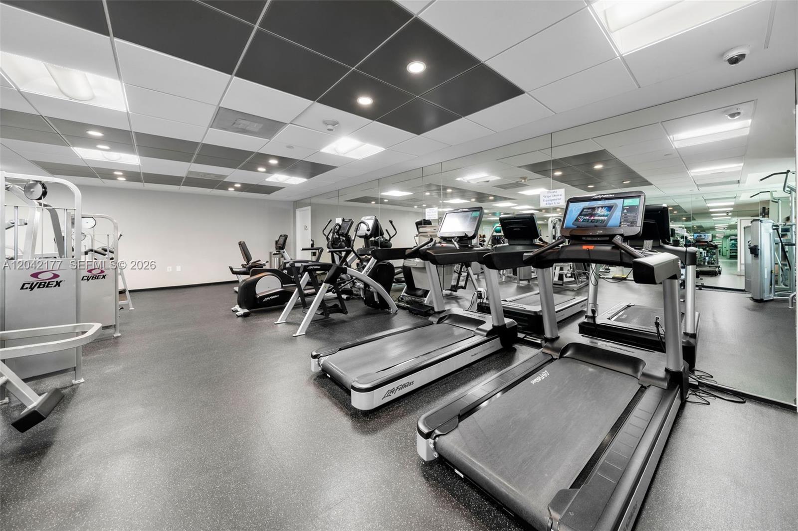2645 S Bayshore Dr # 601
