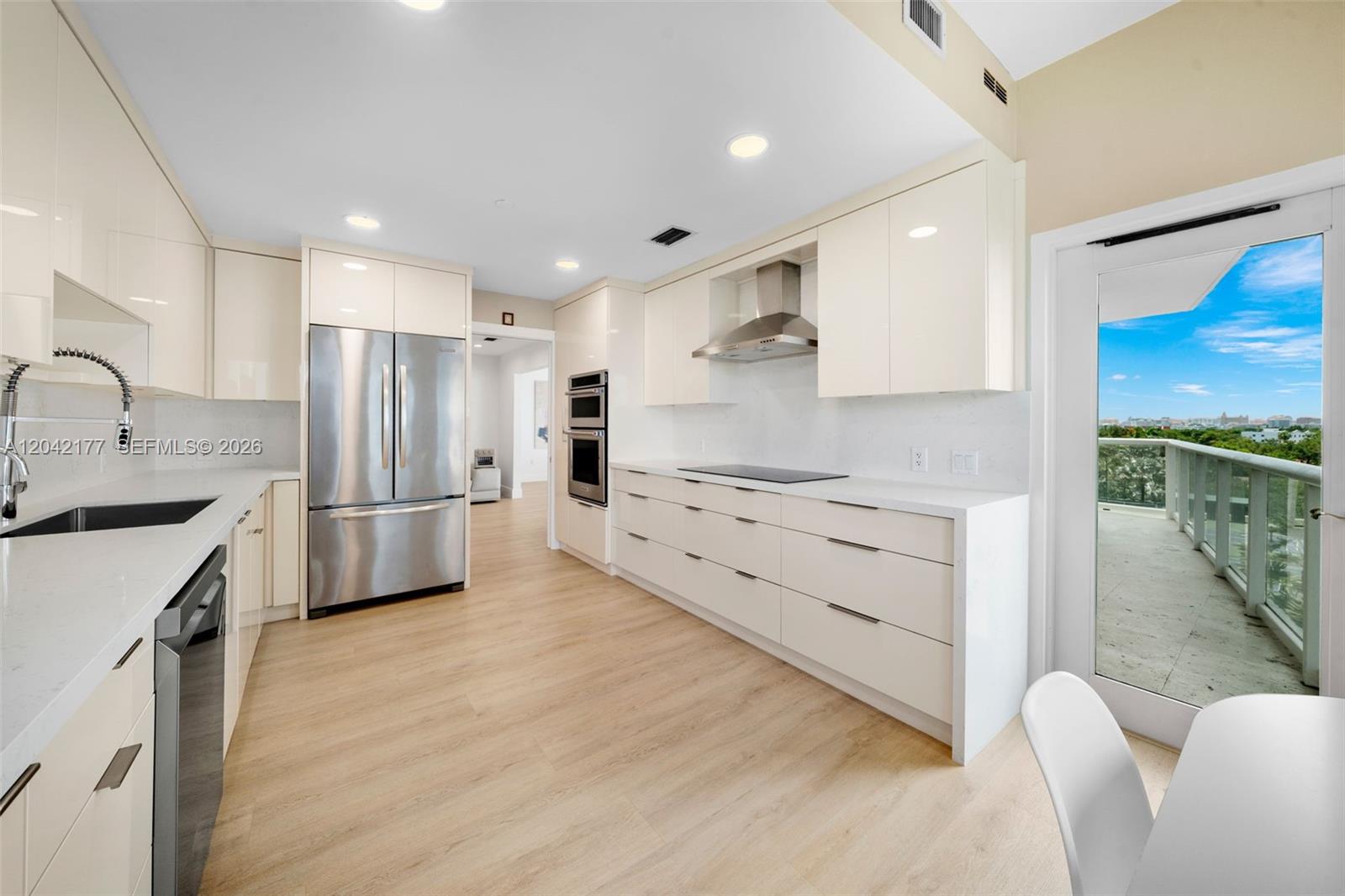 2645 S Bayshore Dr # 601