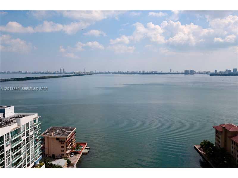 460 NE 28 STREET # 2805
