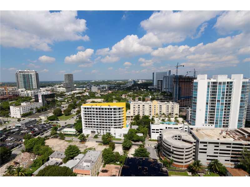 460 NE 28 STREET # 2805