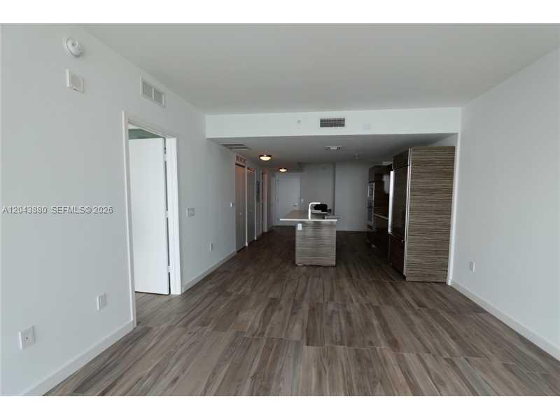 460 NE 28 STREET # 2805