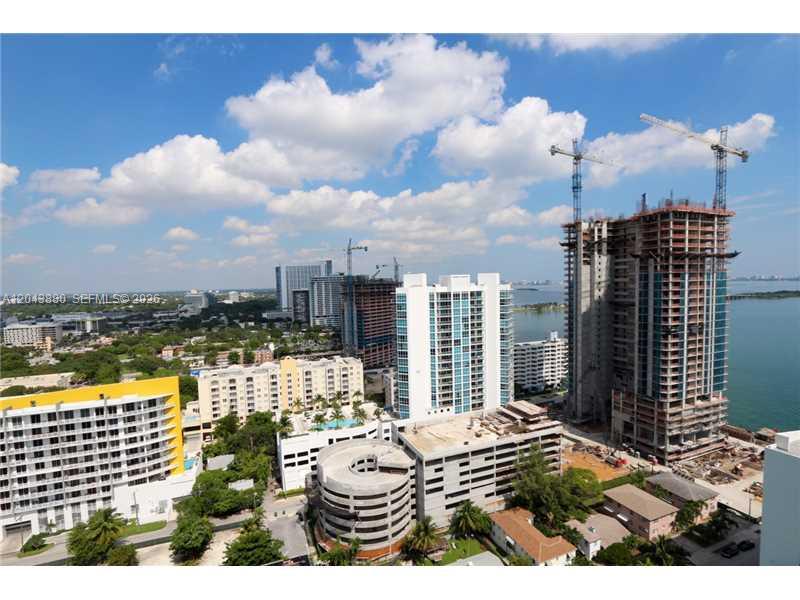 460 NE 28 STREET # 2805