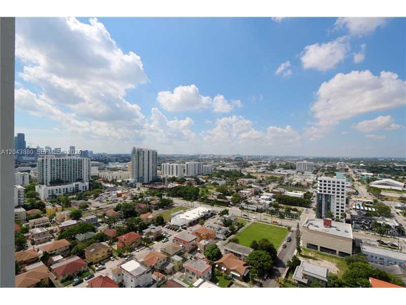 460 NE 28 STREET # 2805