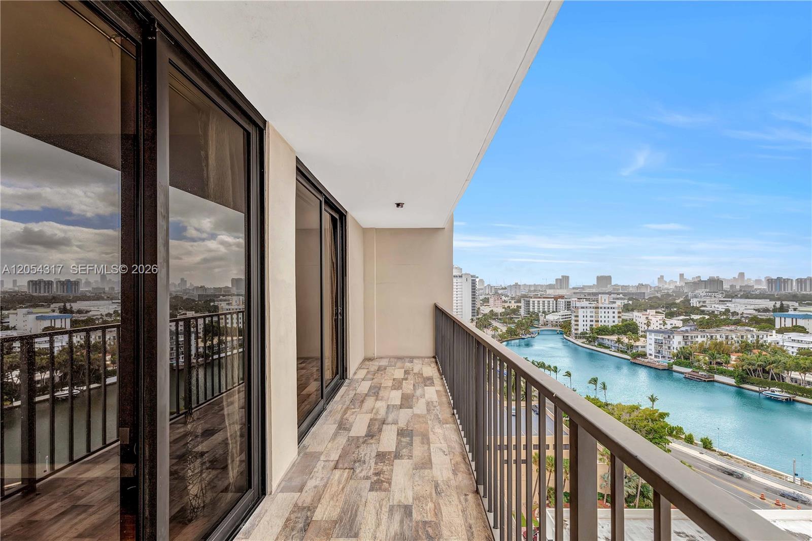 2625 Collins Ave # 1609