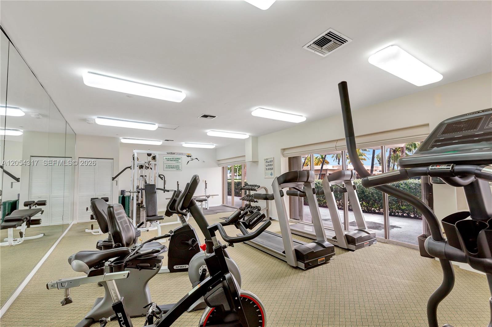2625 Collins Ave # 1609