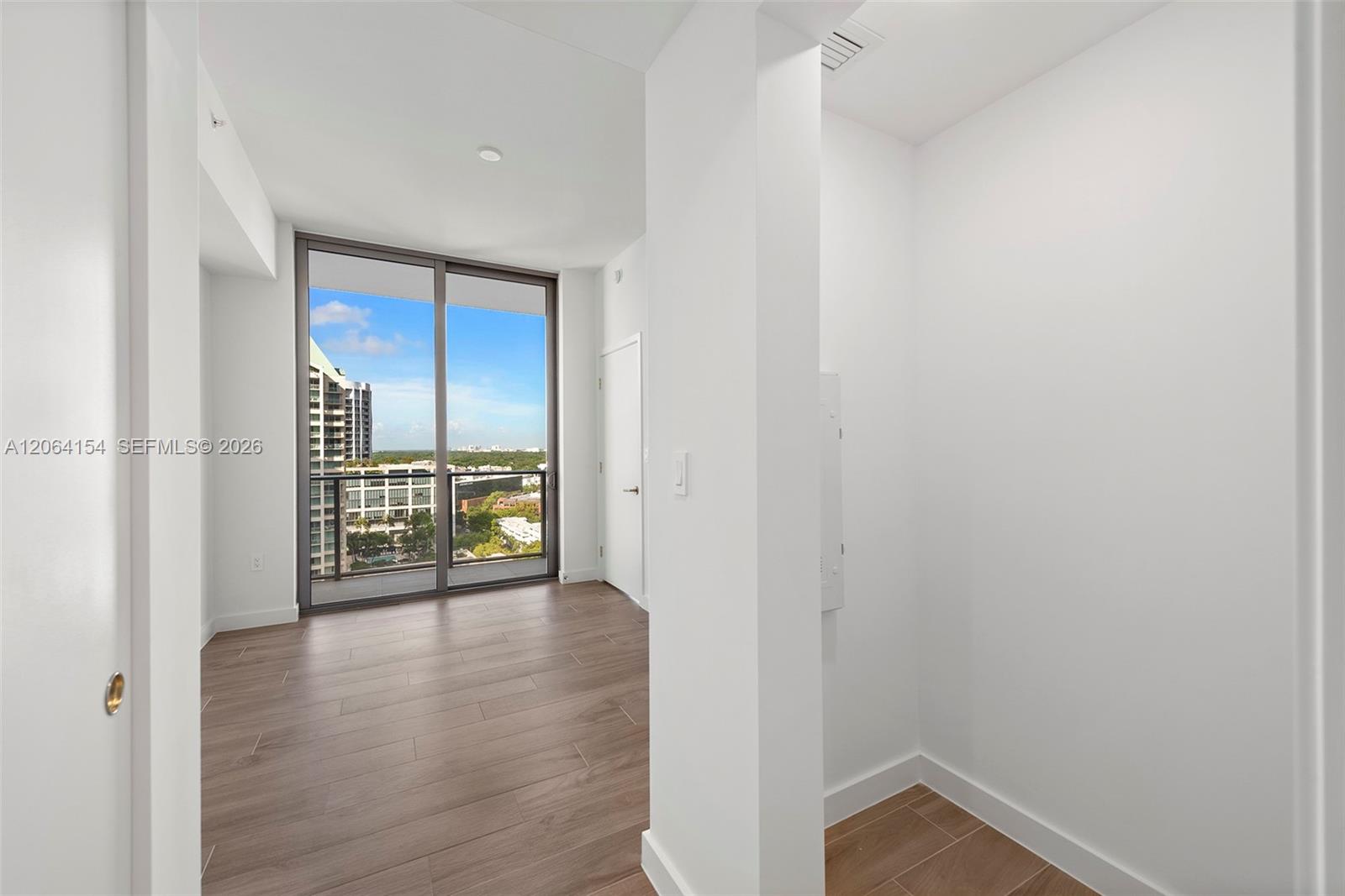 2678 Tigertail Ave # 1405