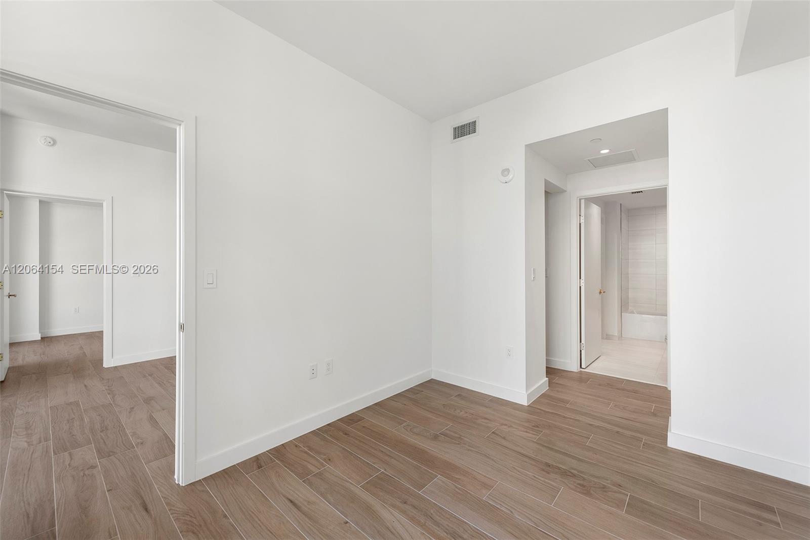 2678 Tigertail Ave # 1405
