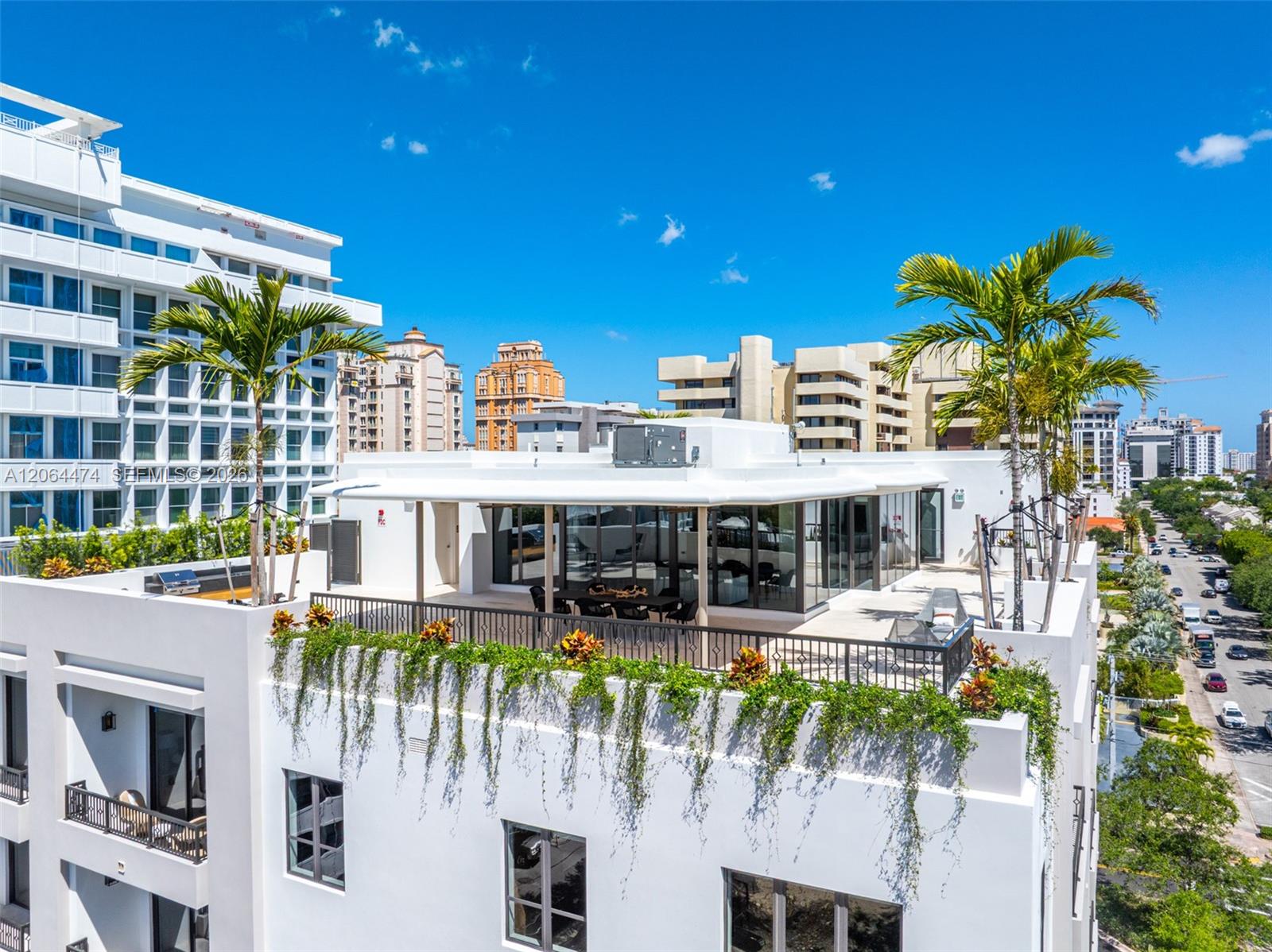 701 Valencia Ave # 401