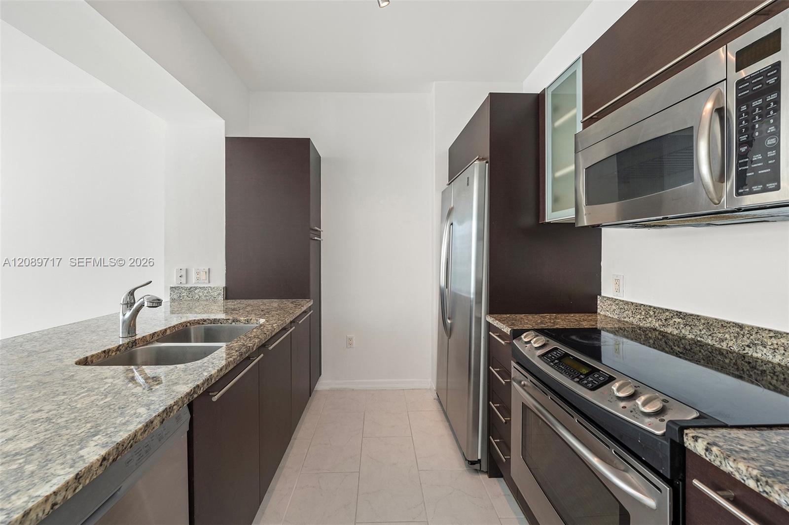 951 Brickell Ave # 1202