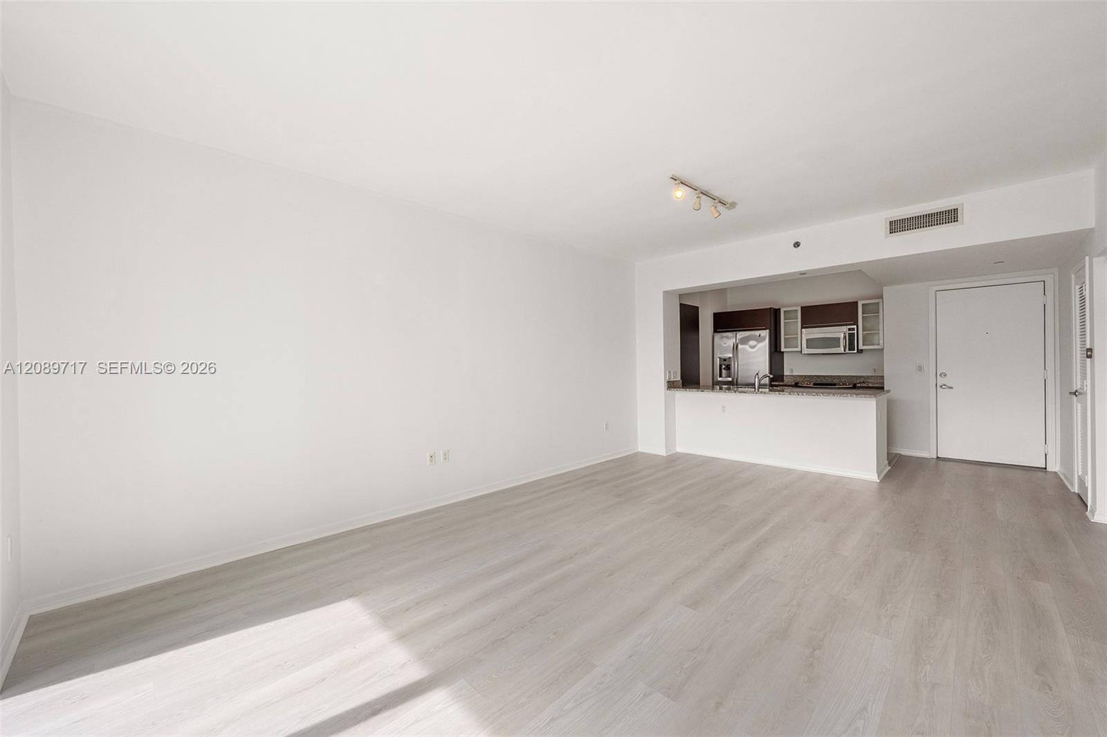 951 Brickell Ave # 1202