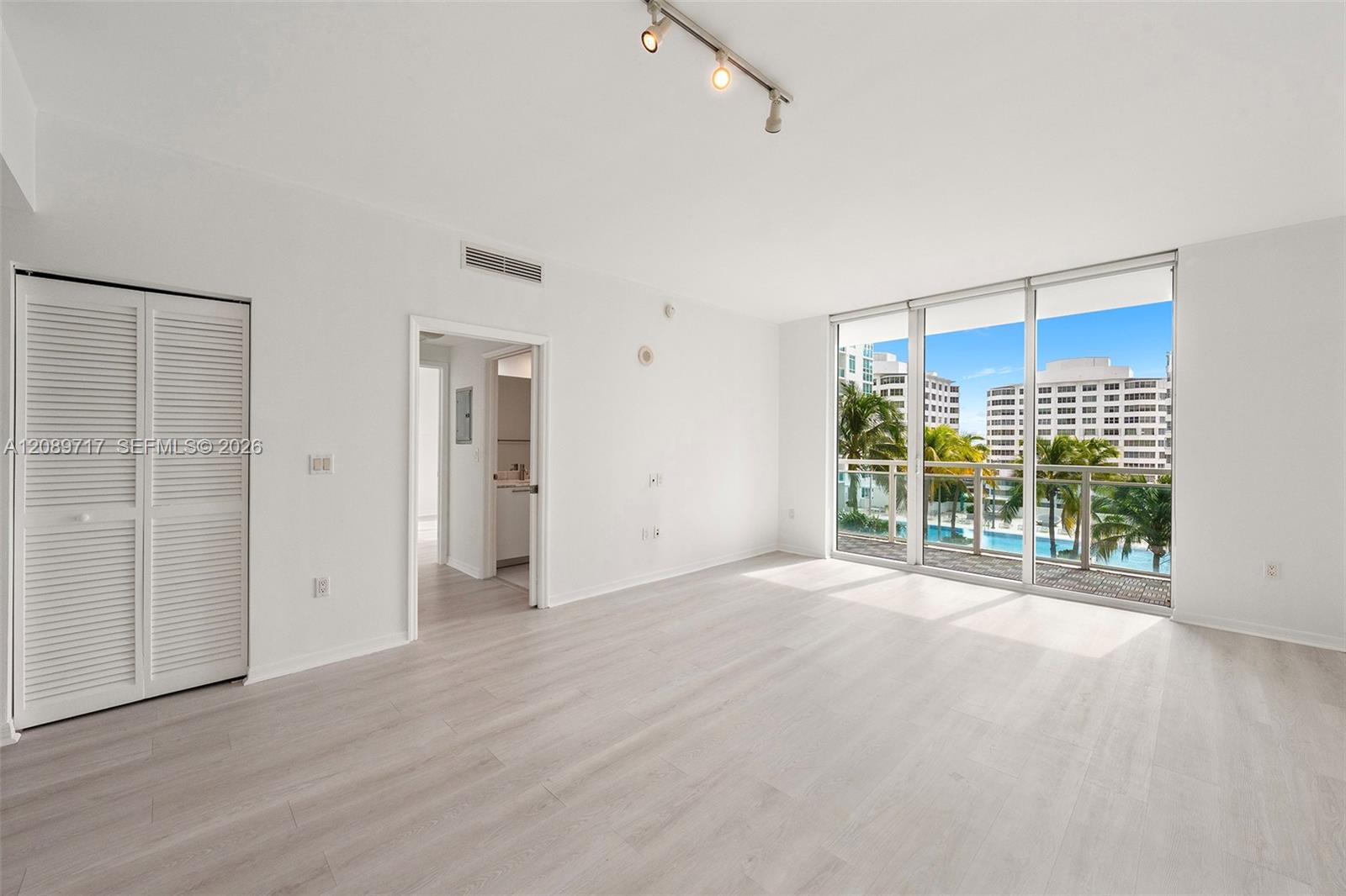 951 Brickell Ave # 1202