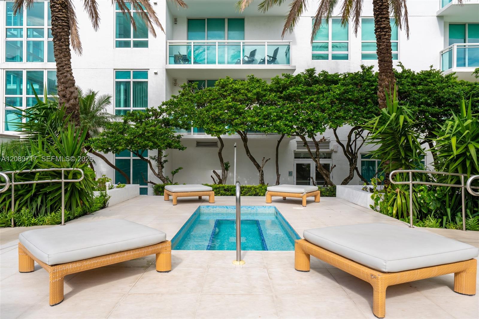 951 Brickell Ave # 1202
