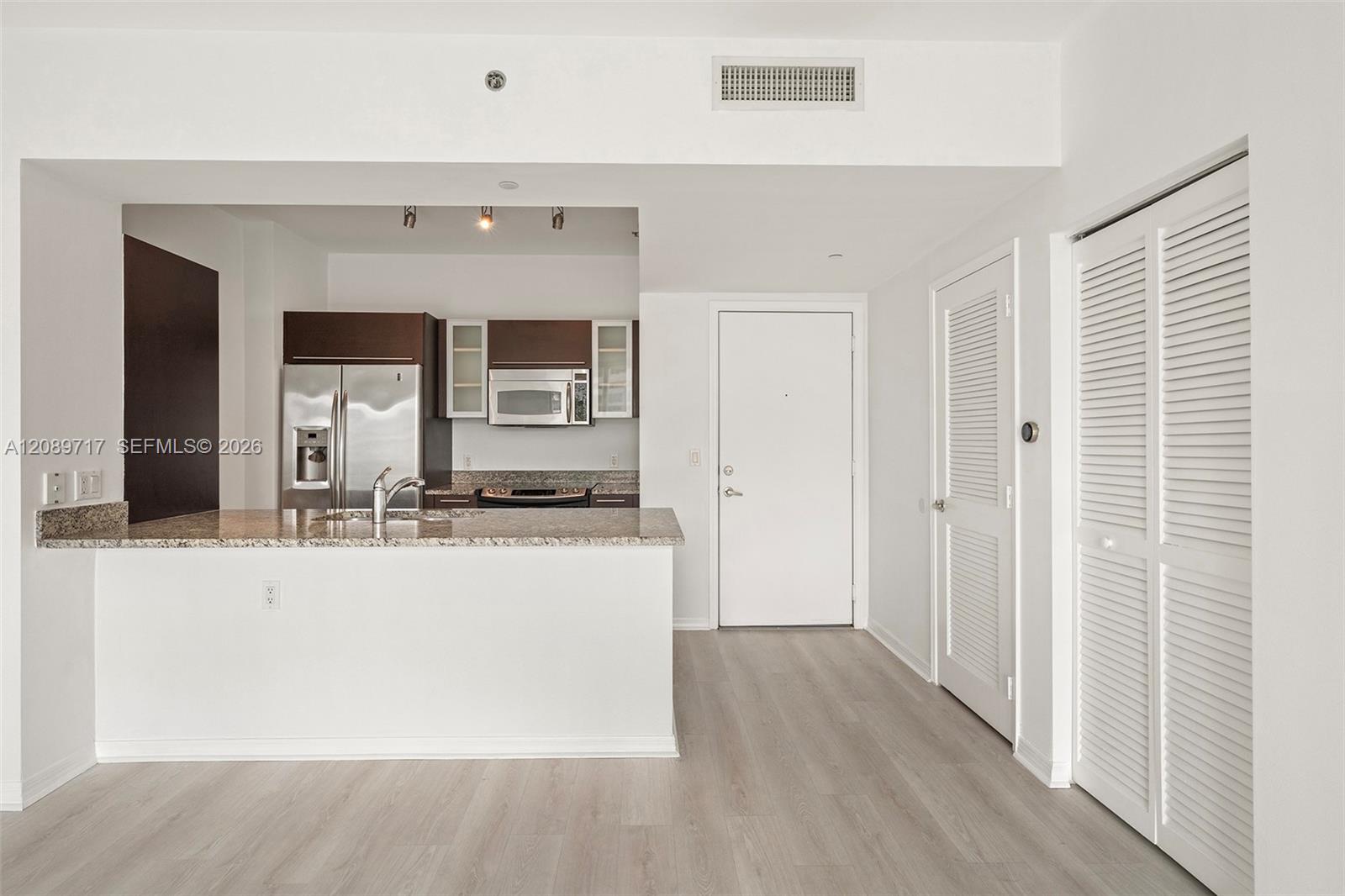 951 Brickell Ave # 1202