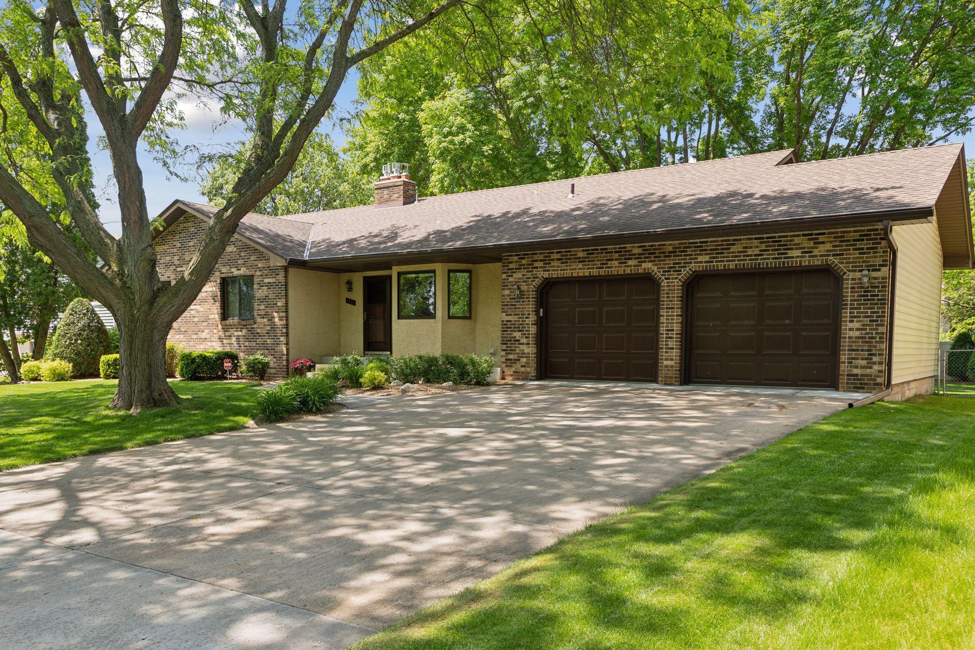 2228 Daisy Court