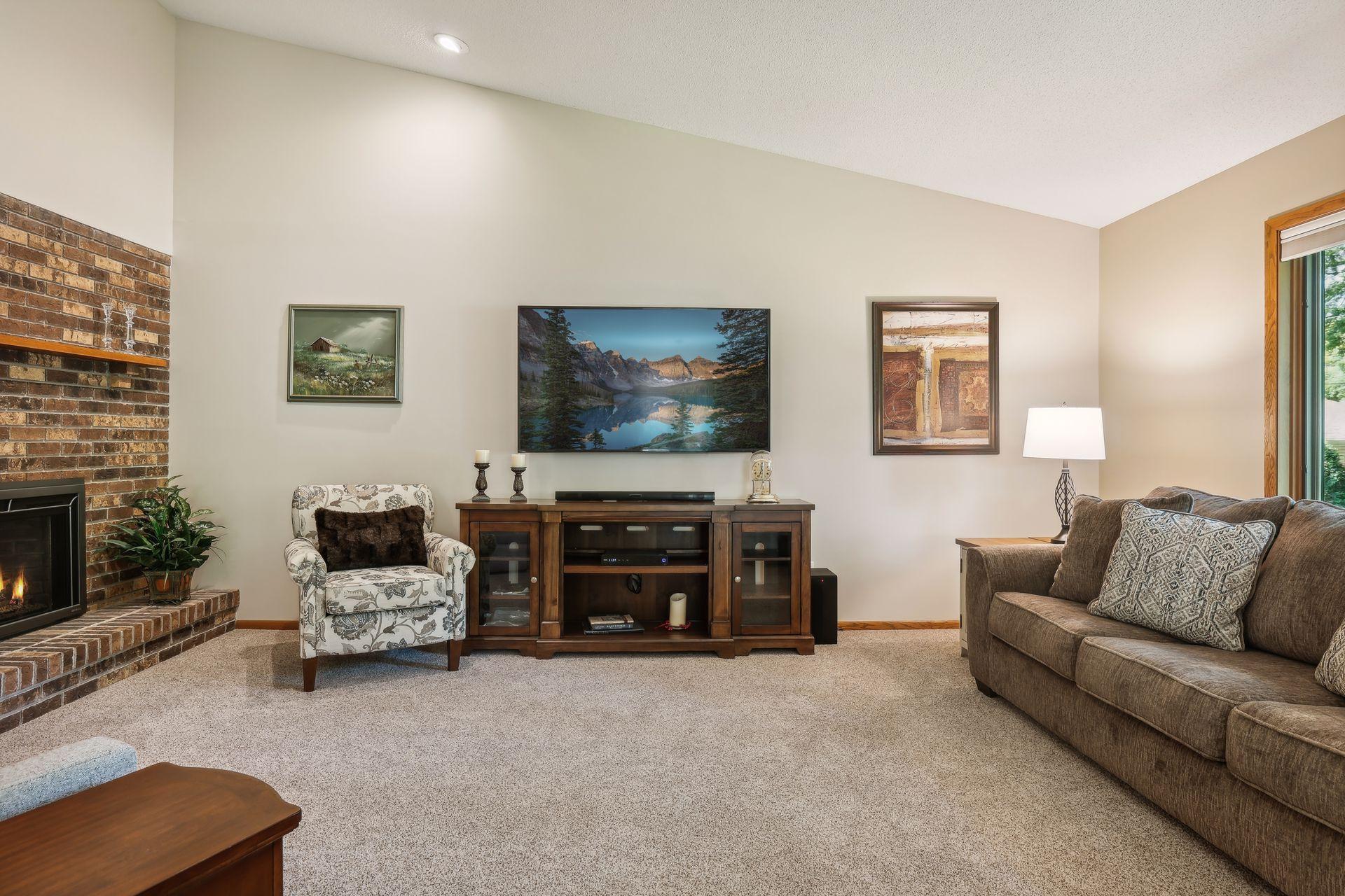 2228 Daisy Court