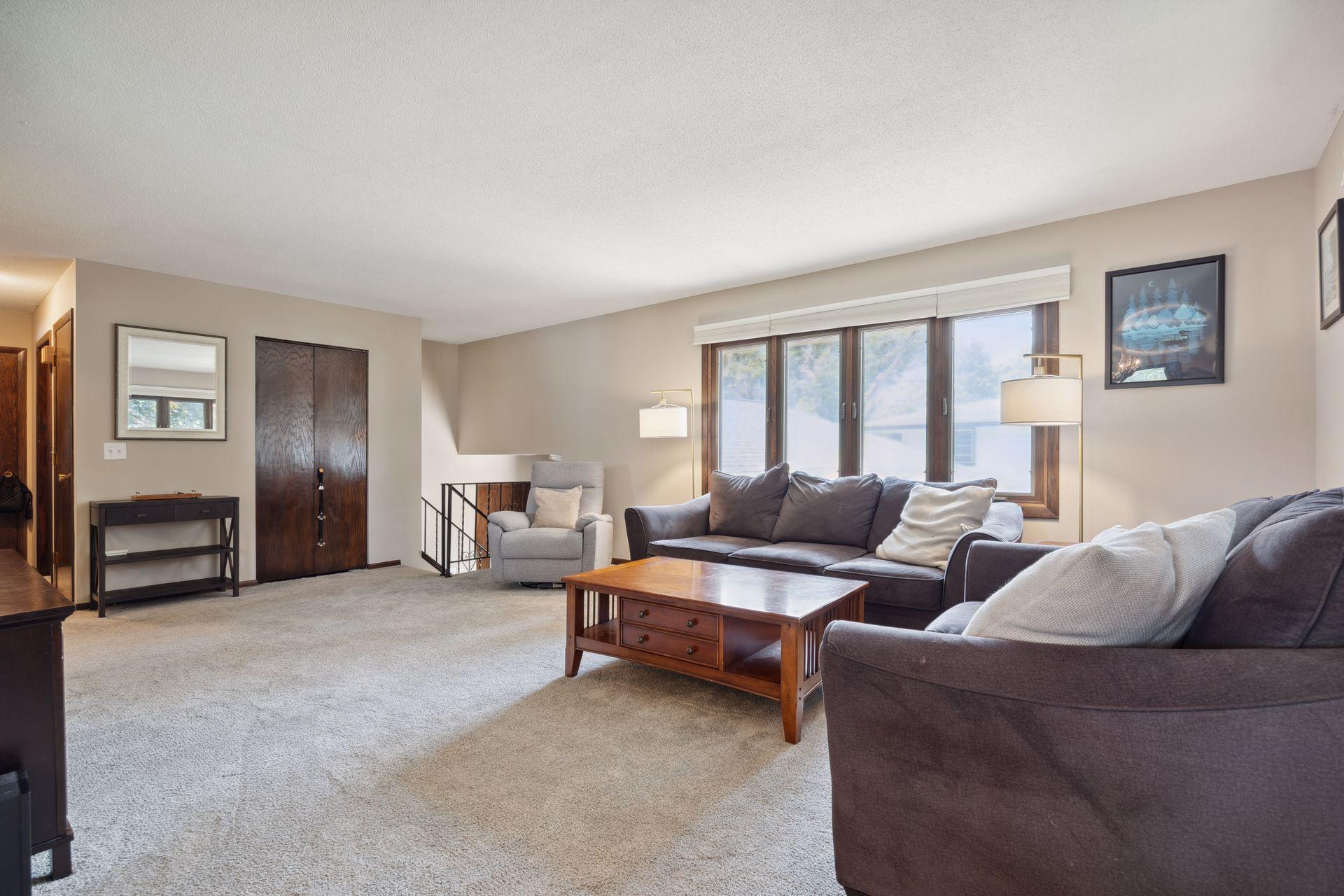 5130 Greenwood Drive