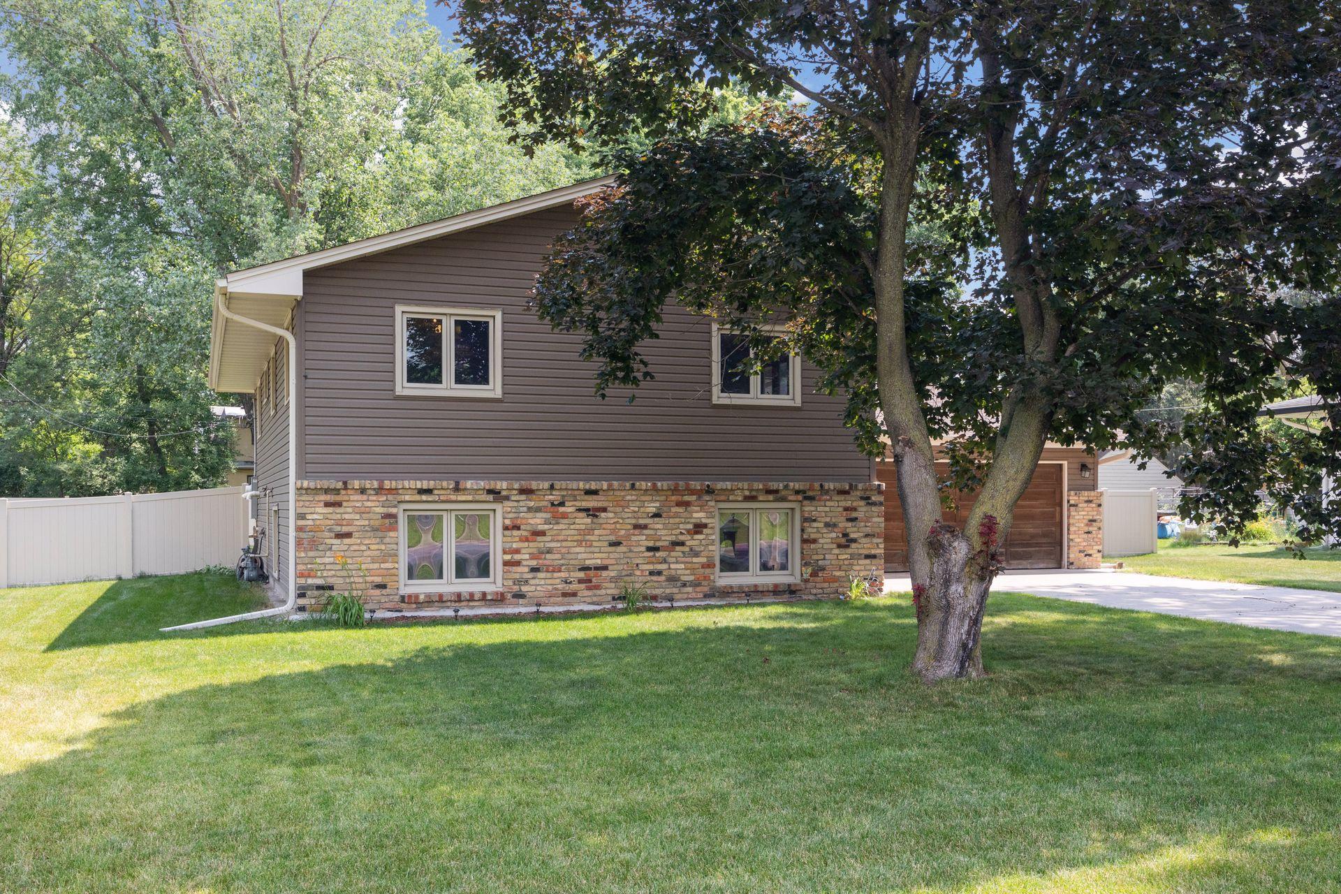 5130 Greenwood Drive