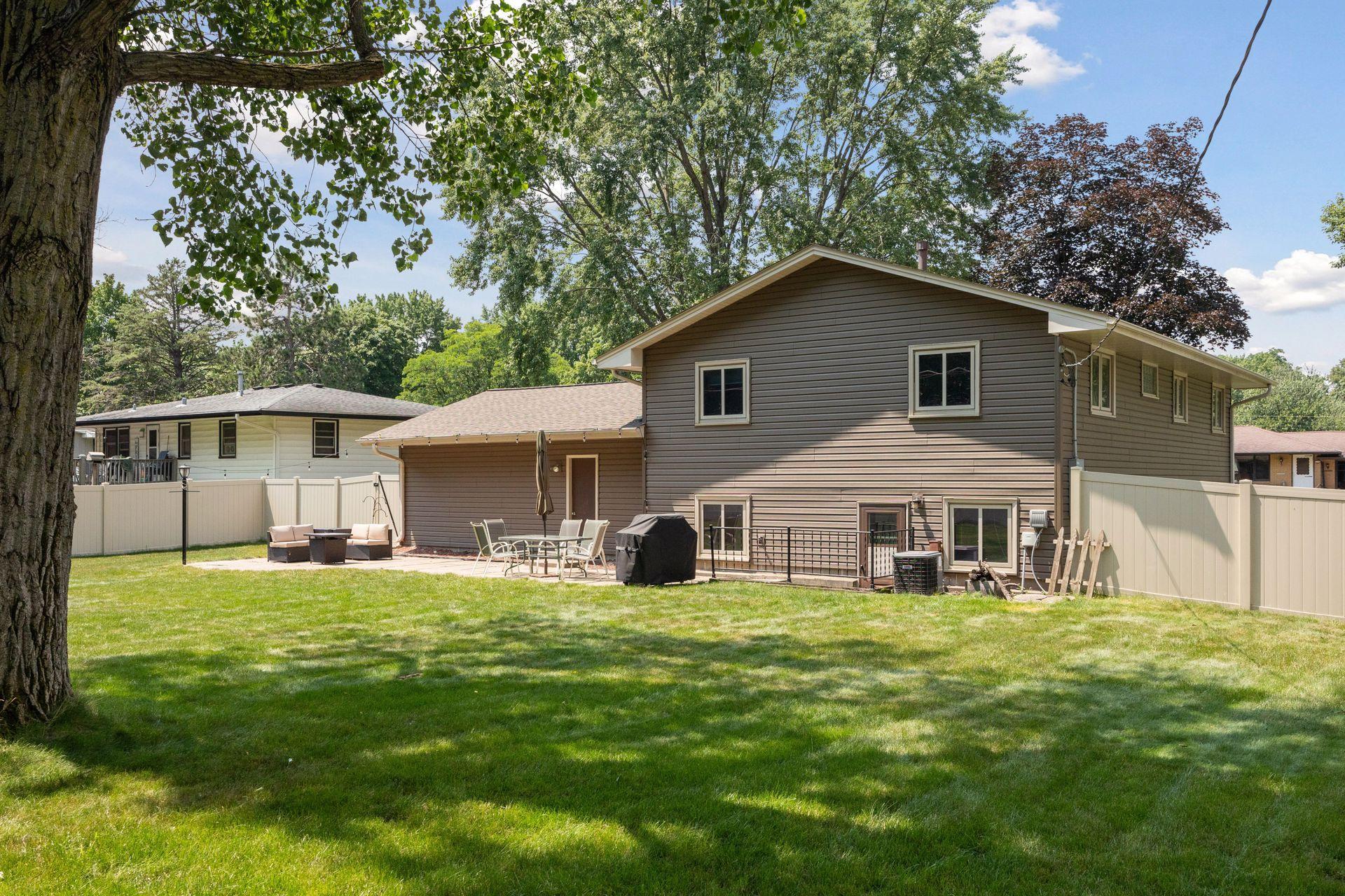 5130 Greenwood Drive