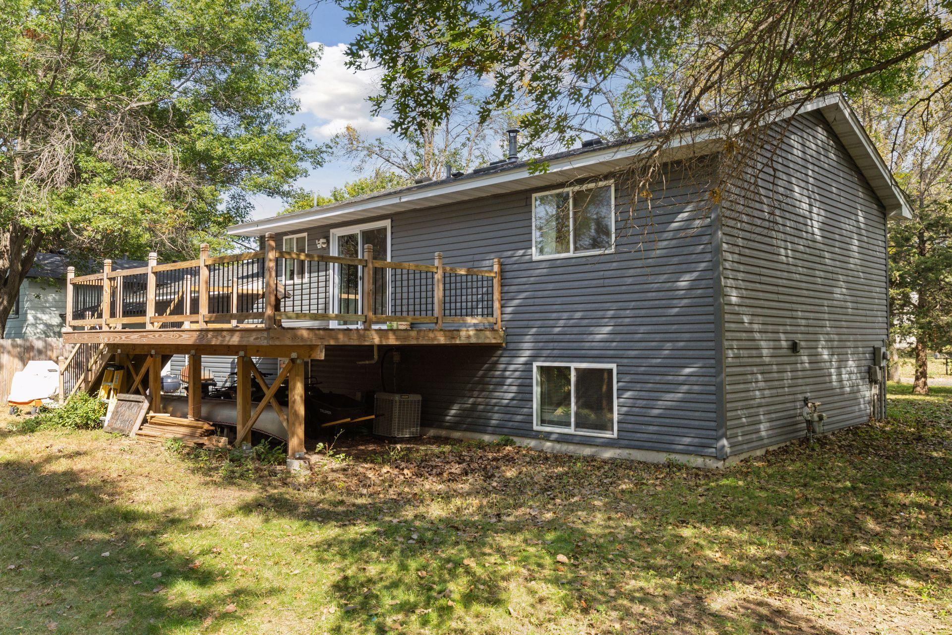 10170 Tamarack Street NW