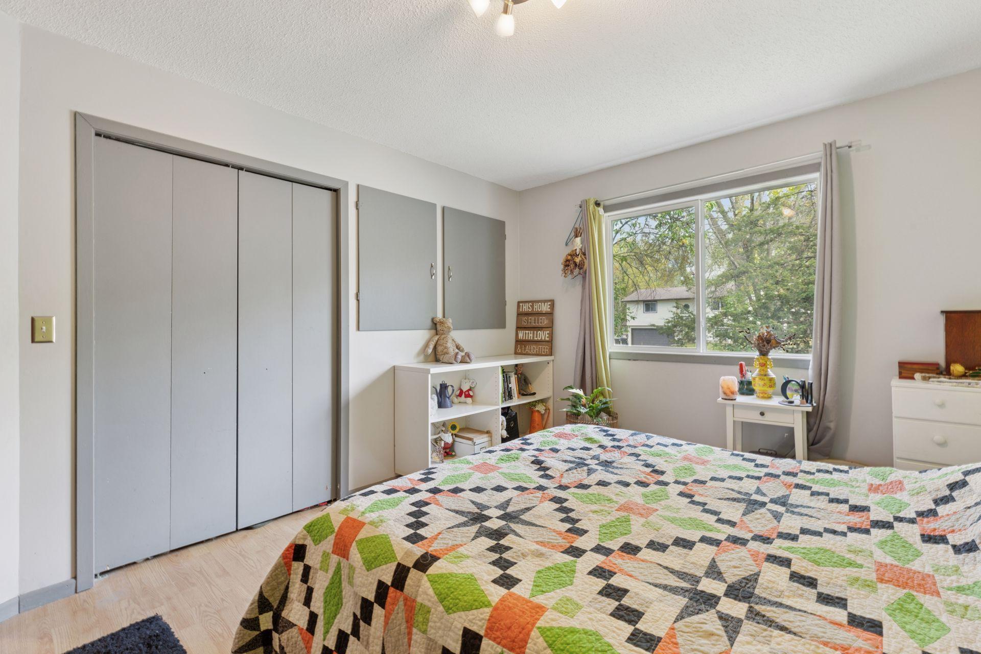 10170 Tamarack Street NW