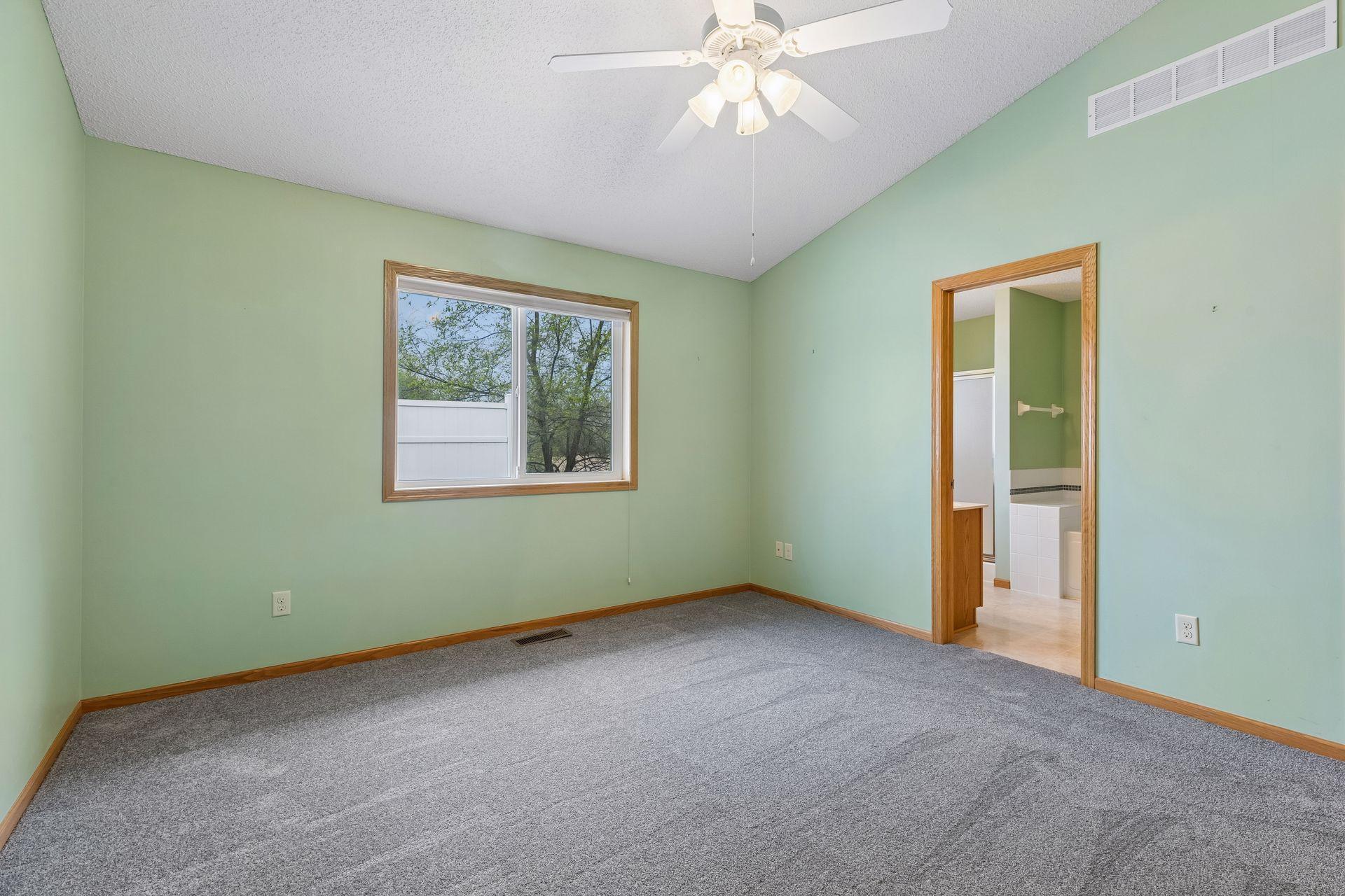 12726 Ivywood Street NW