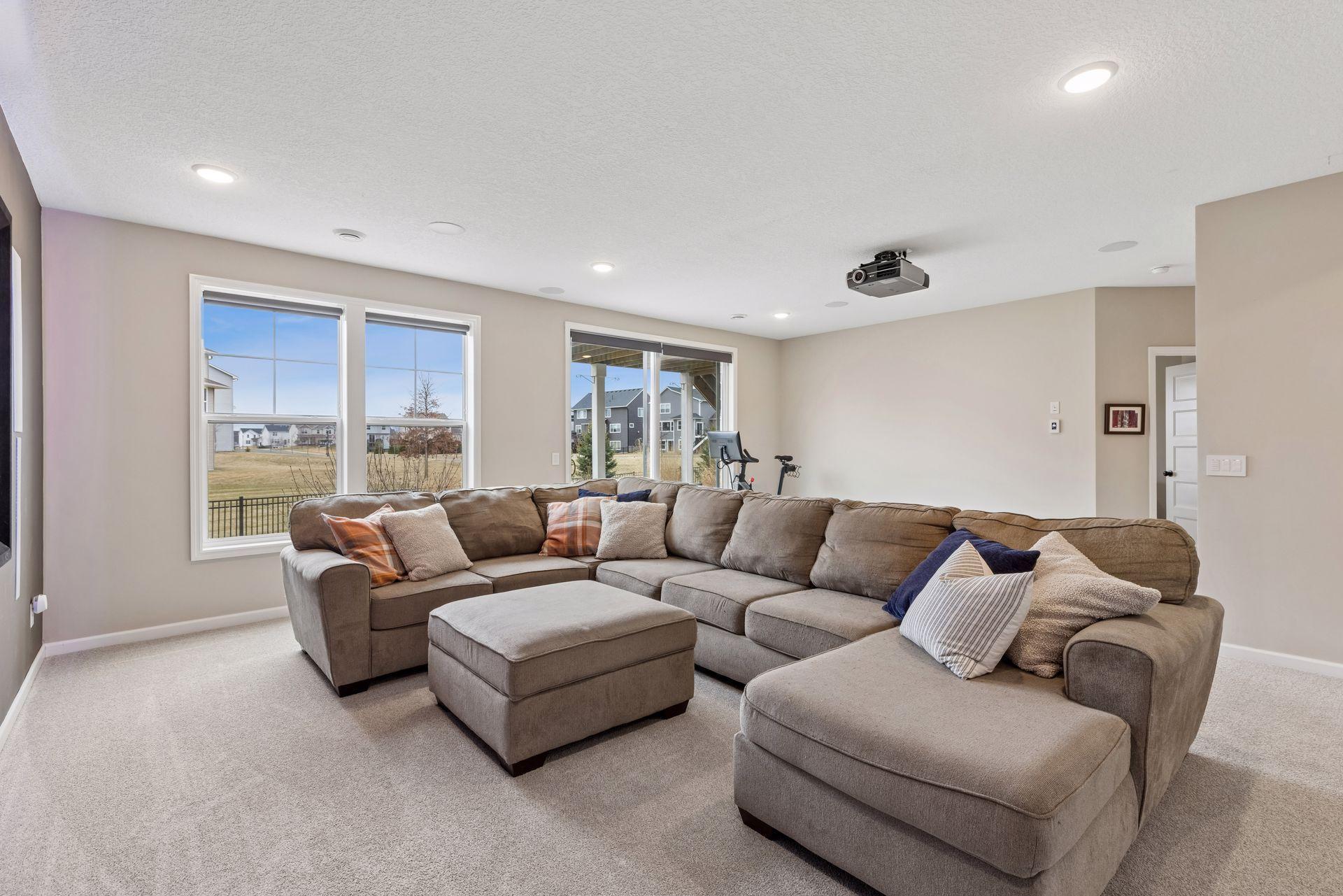 11821 Linden Court N