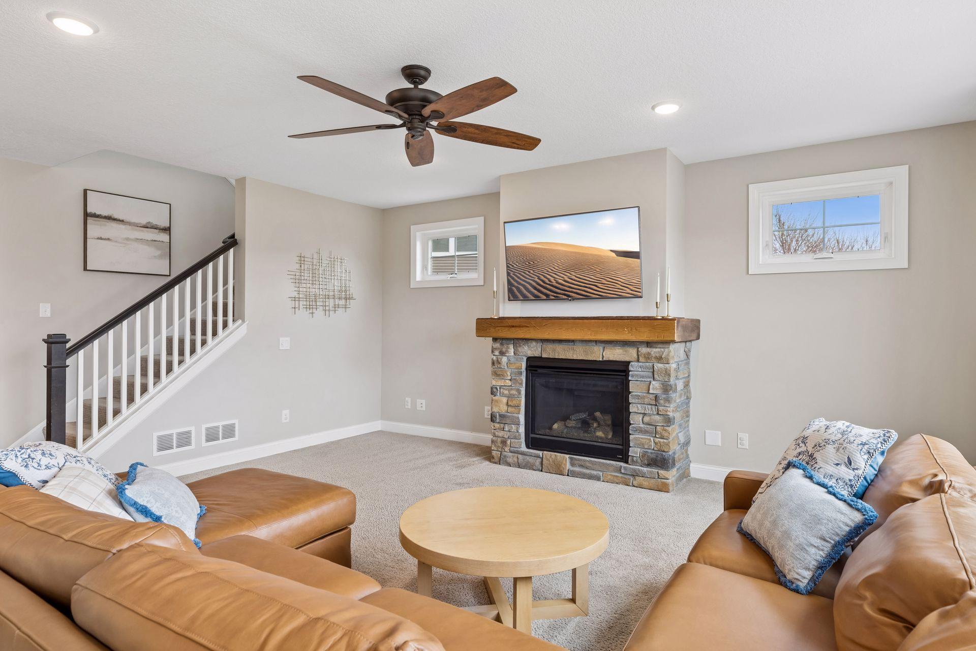 11821 Linden Court N