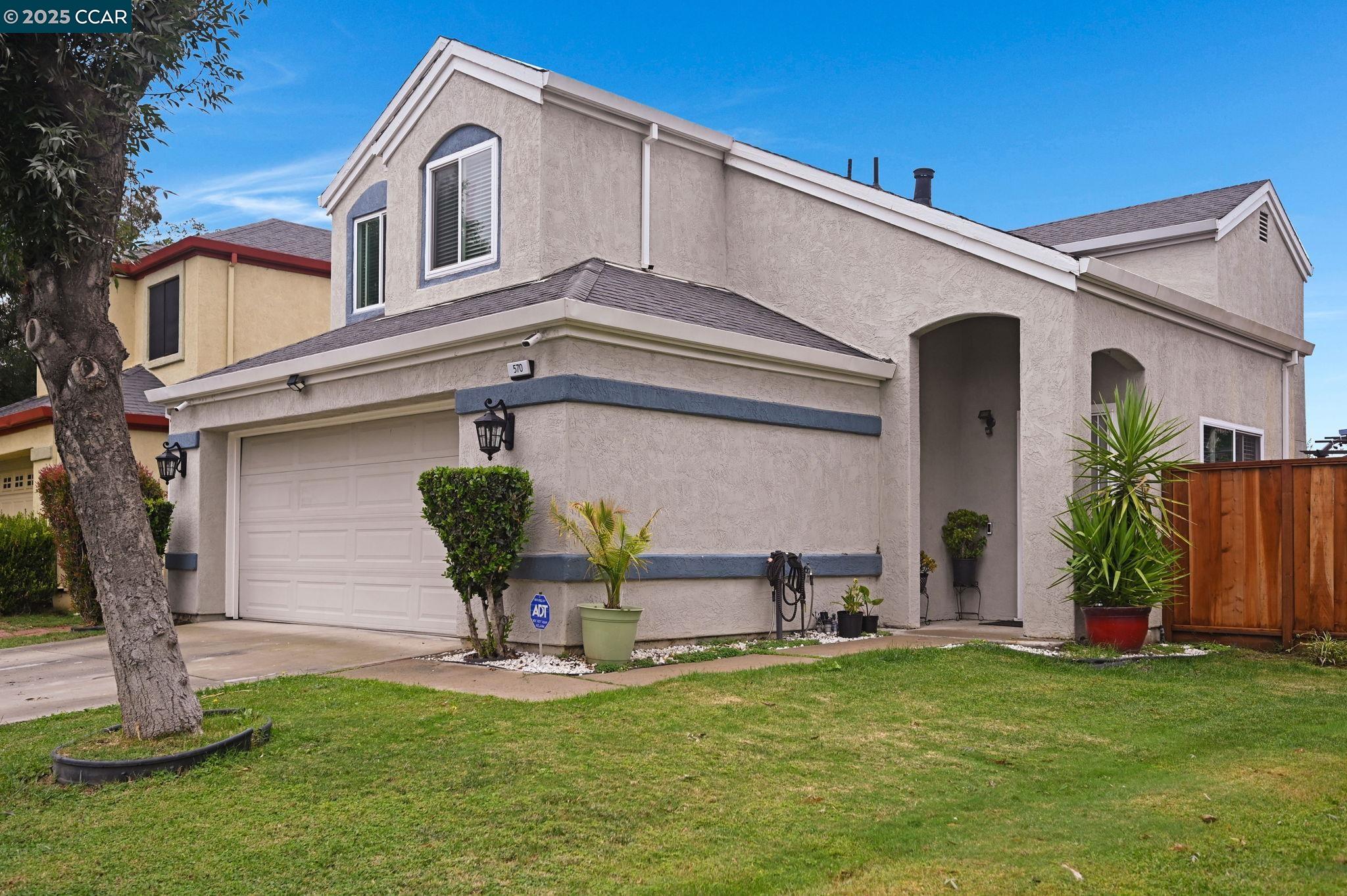570 Mockingbird Ln